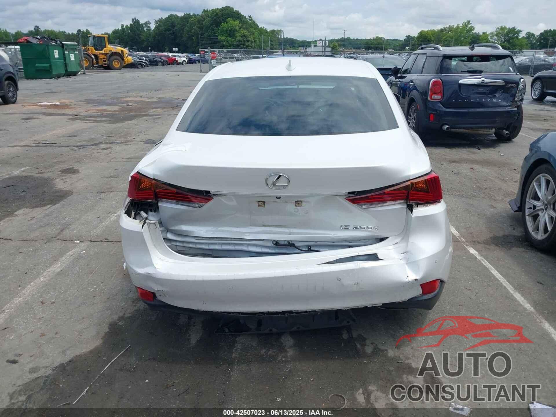 LEXUS IS 200T 2017 - JTHBA1D27H5055310