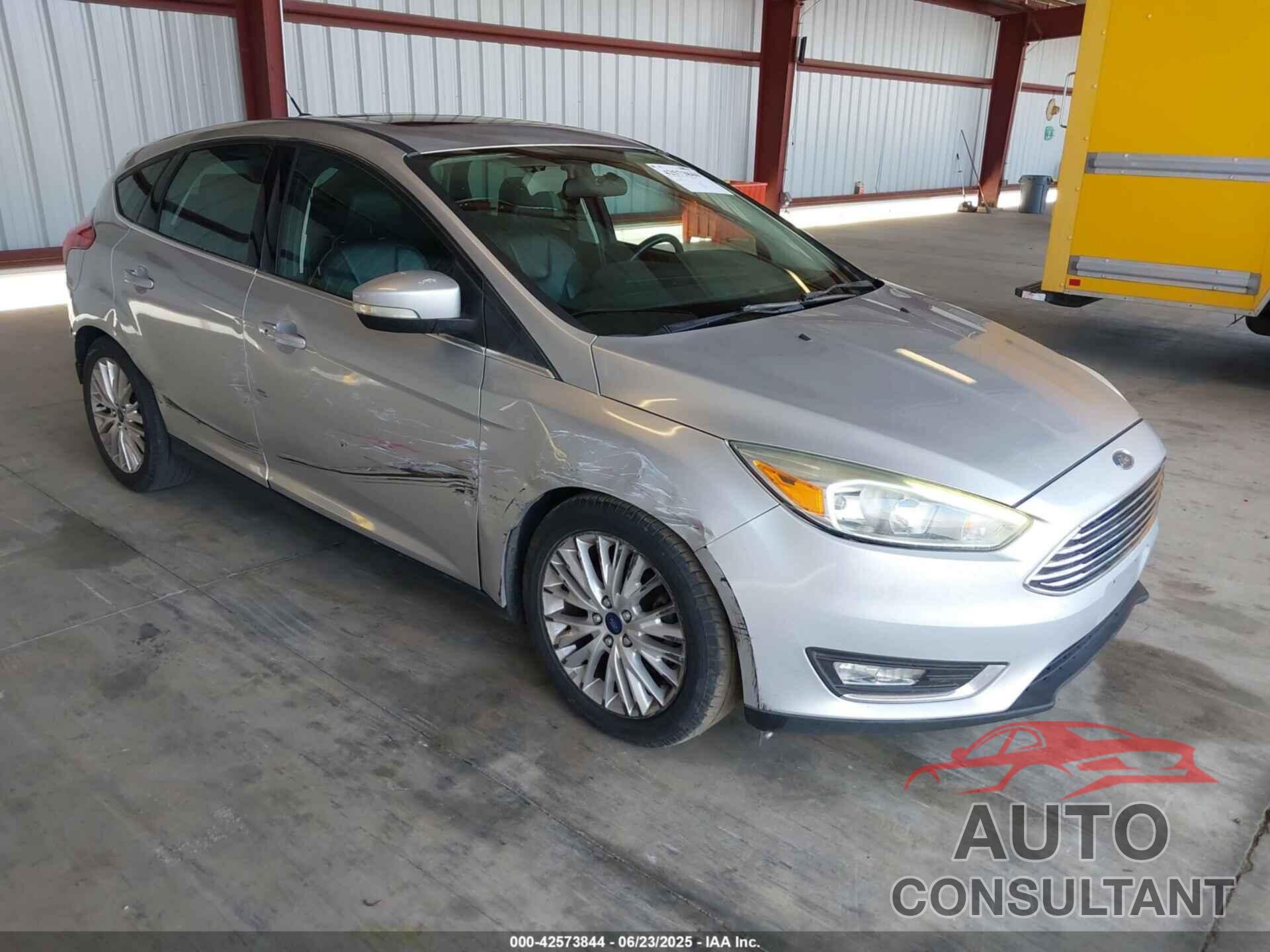 FORD FOCUS 2017 - 1FADP3N2XHL288103