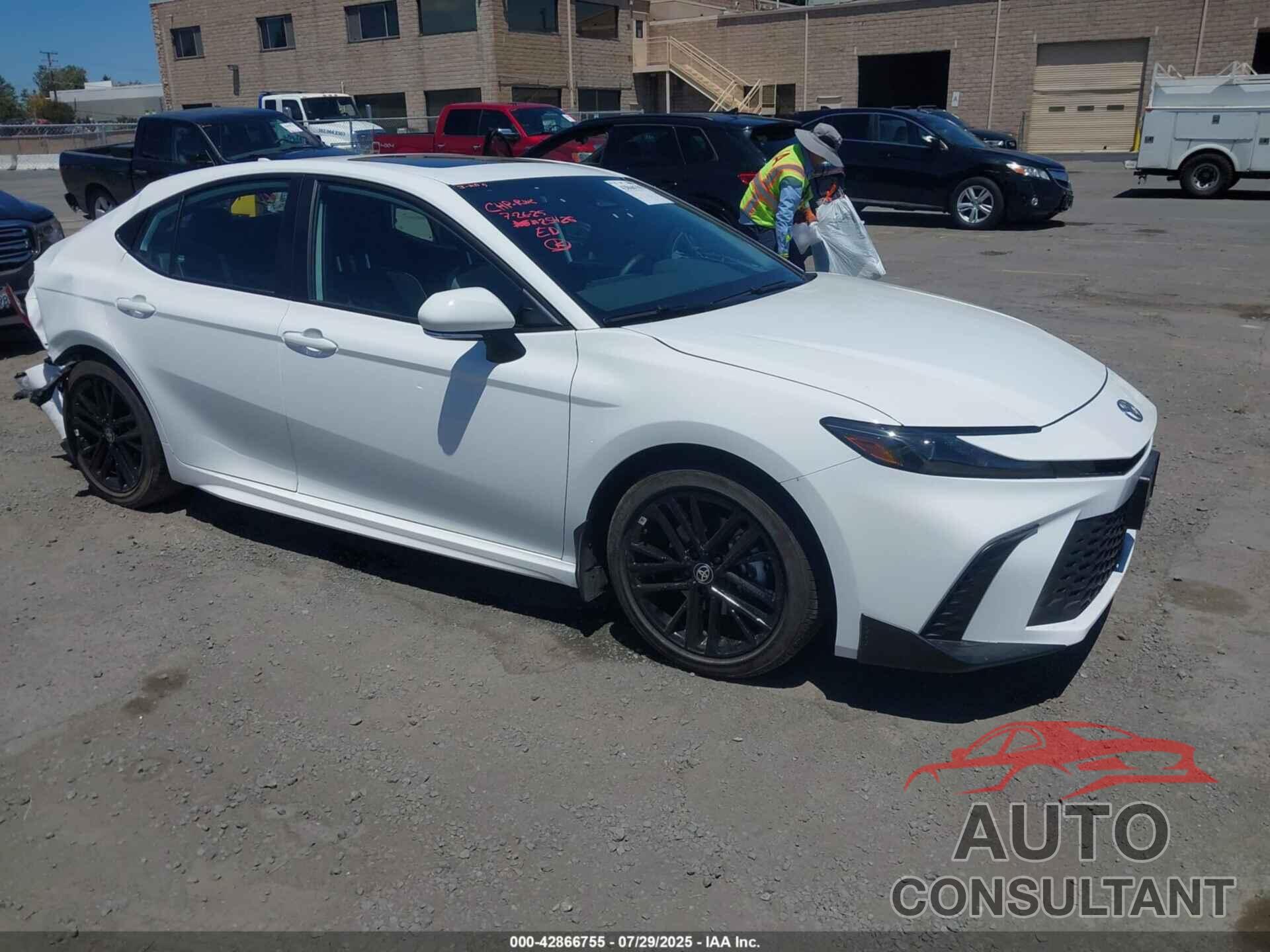 TOYOTA CAMRY 2025 - 4T1DAACK3SU091967