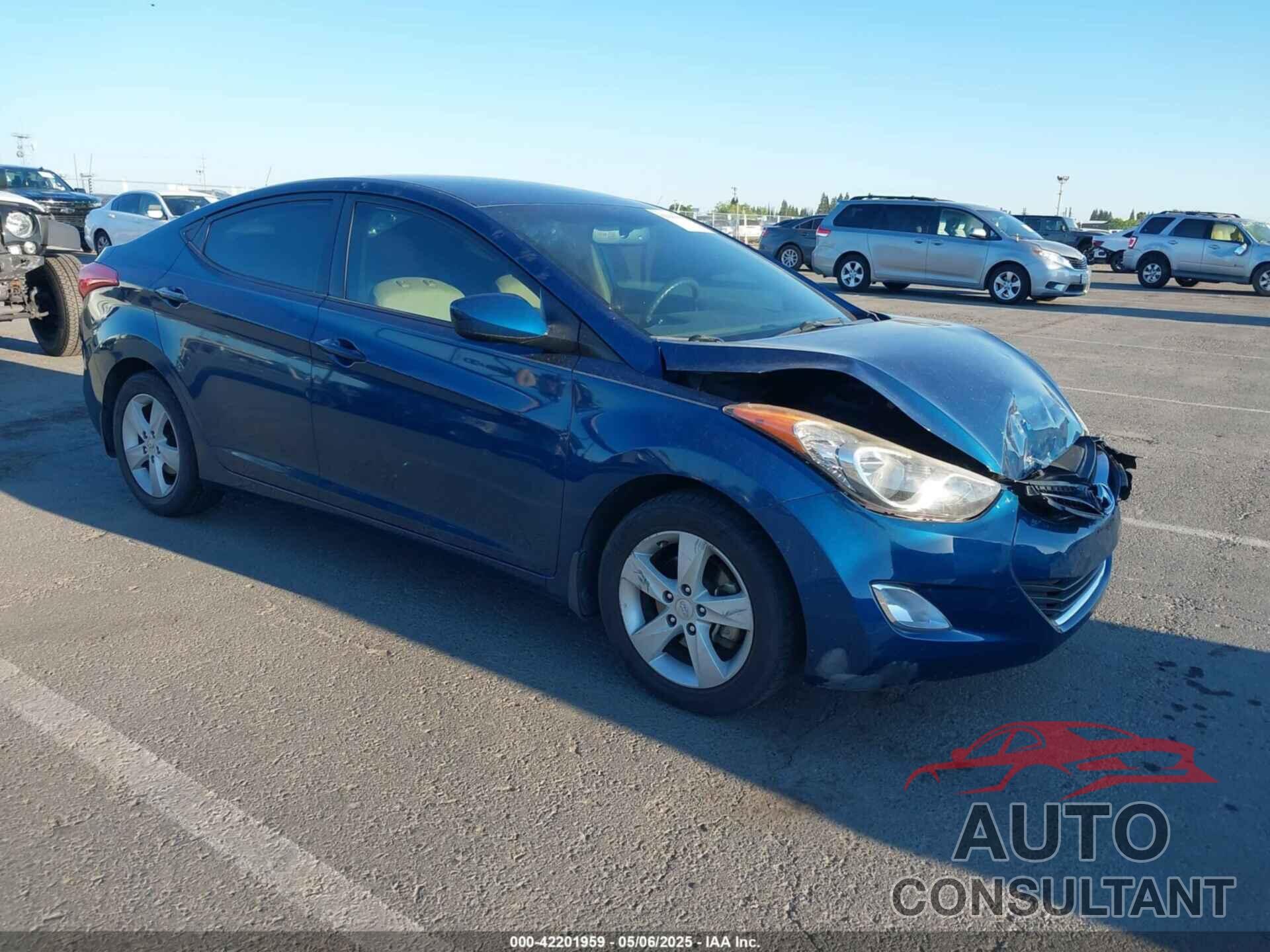 HYUNDAI ELANTRA 2013 - KMHDH4AEXDU977992