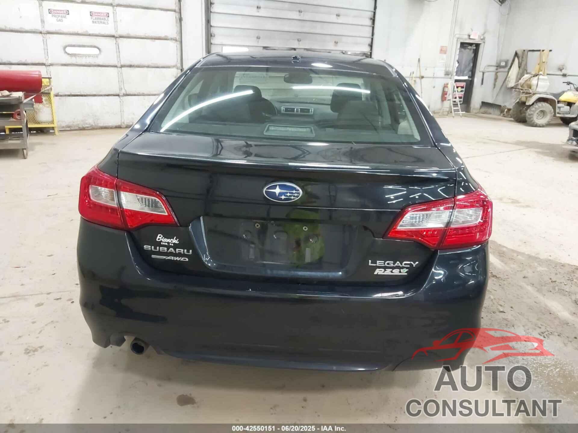 SUBARU LEGACY 2015 - 4S3BNAD67F3030909