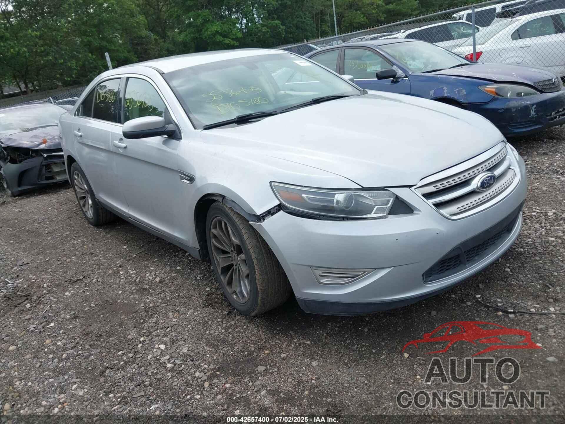 FORD TAURUS 2015 - 1FAHP2E84FG199004