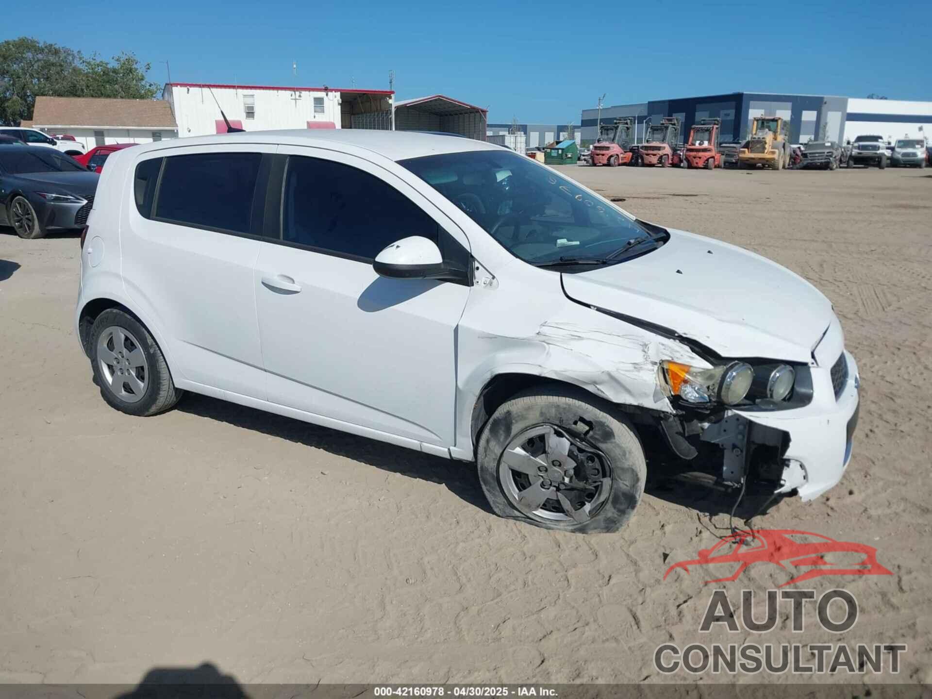 CHEVROLET SONIC 2014 - 1G1JA6SH2E4186088
