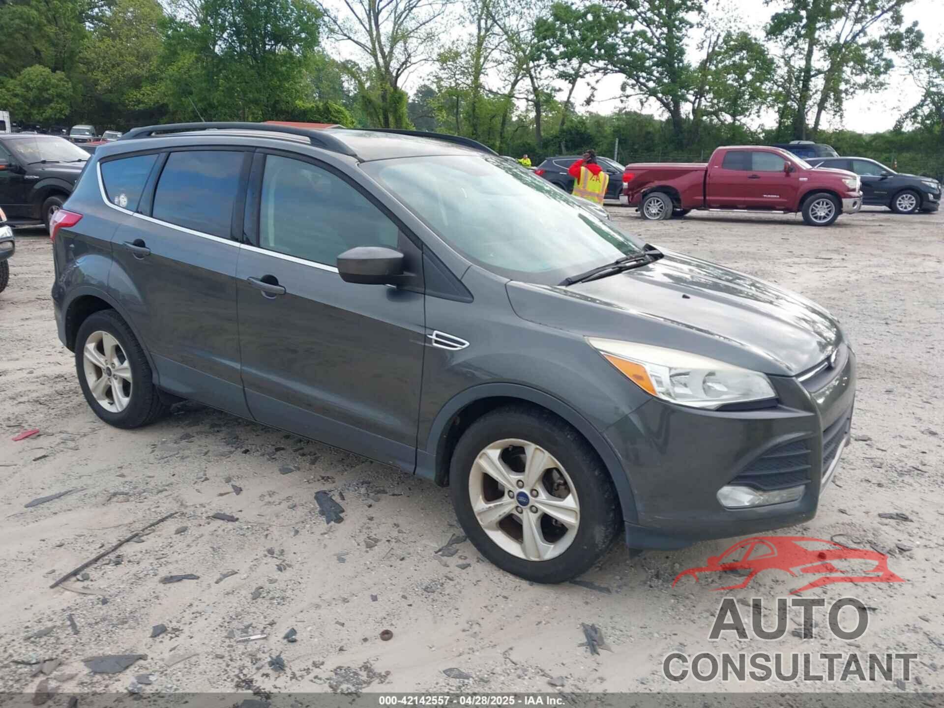 FORD ESCAPE 2016 - 1FMCU0GX3GUC05279