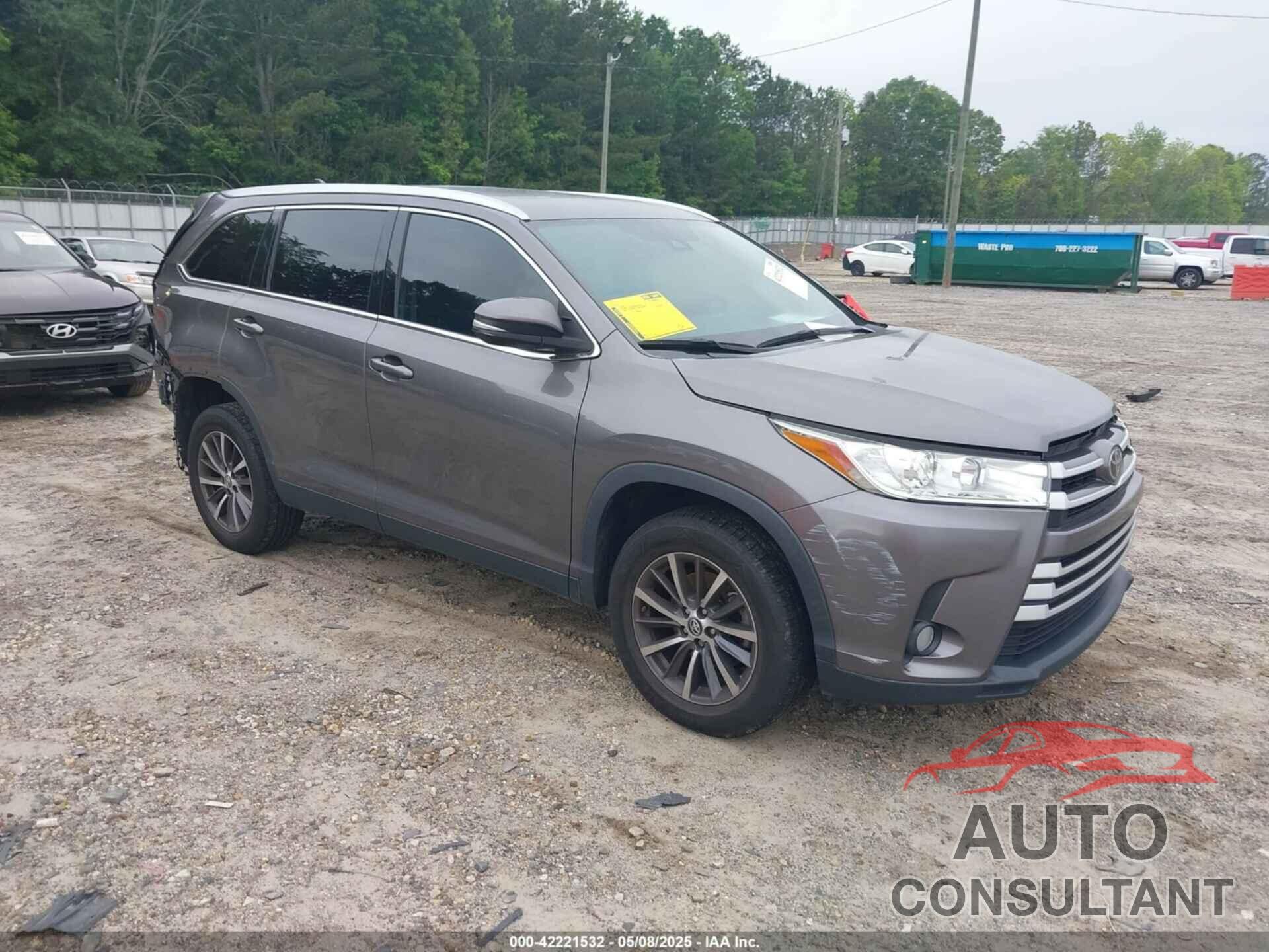 TOYOTA HIGHLANDER 2019 - 5TDKZRFH3KS567304