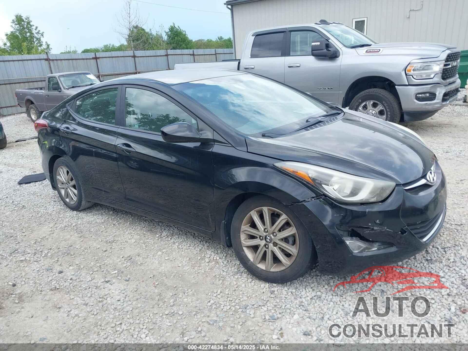 HYUNDAI ELANTRA 2015 - KMHDH4AE2FU260070