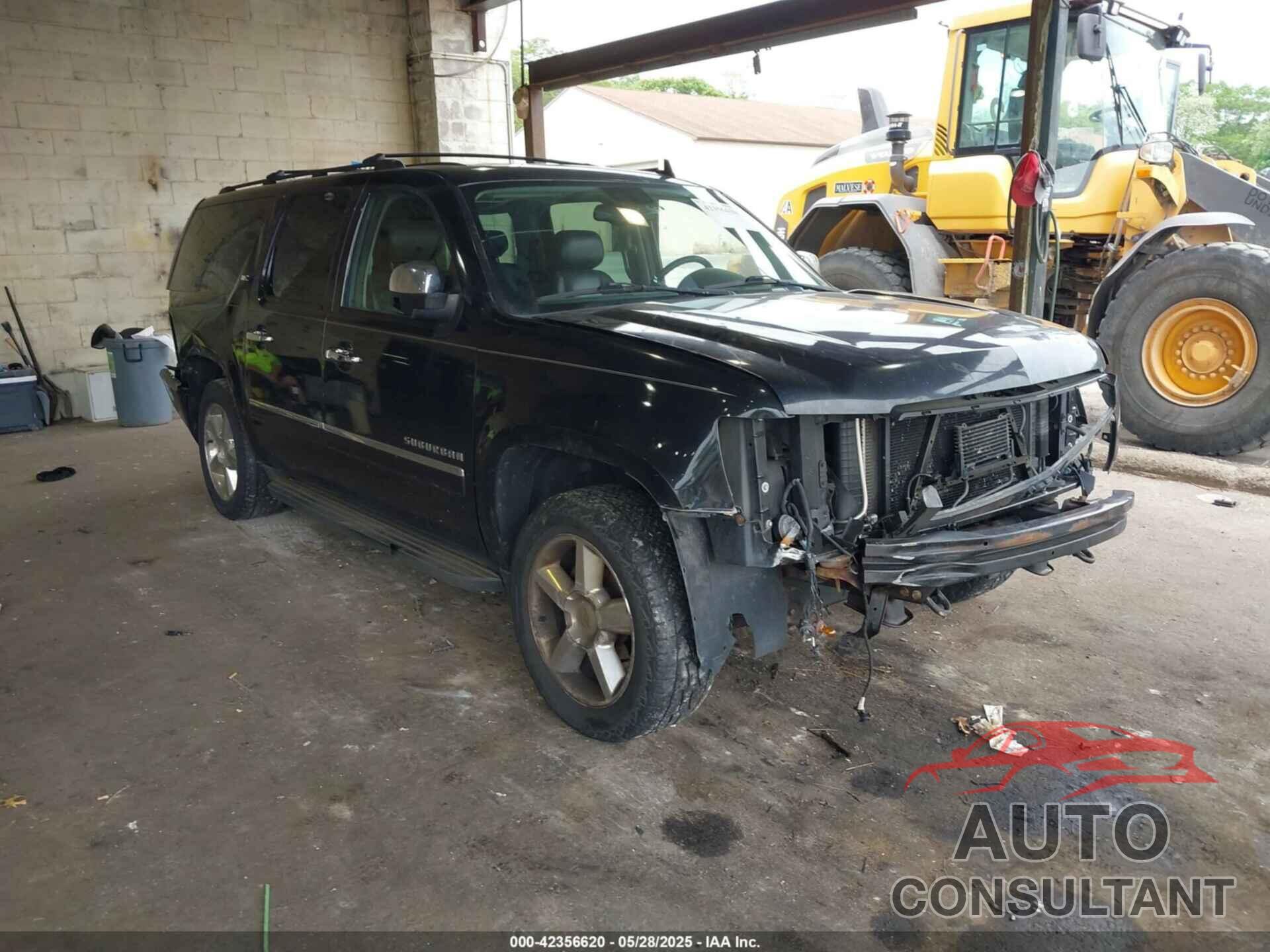 CHEVROLET SUBURBAN 1500 2010 - 1GNUKKE3XAR253017