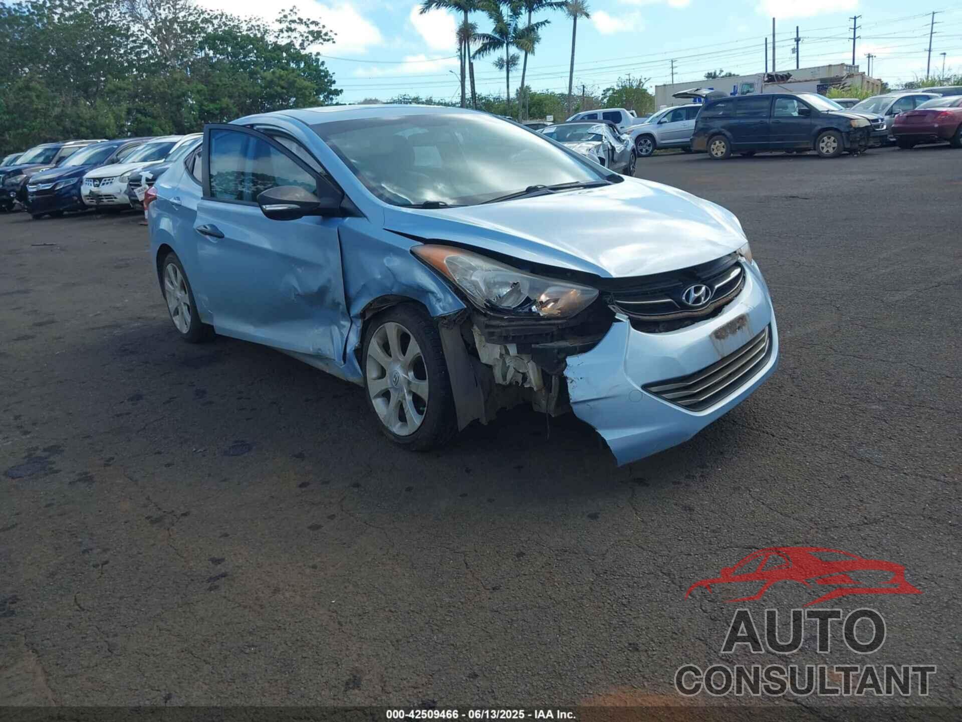 HYUNDAI ELANTRA 2011 - KMHDH4AE4BU087033