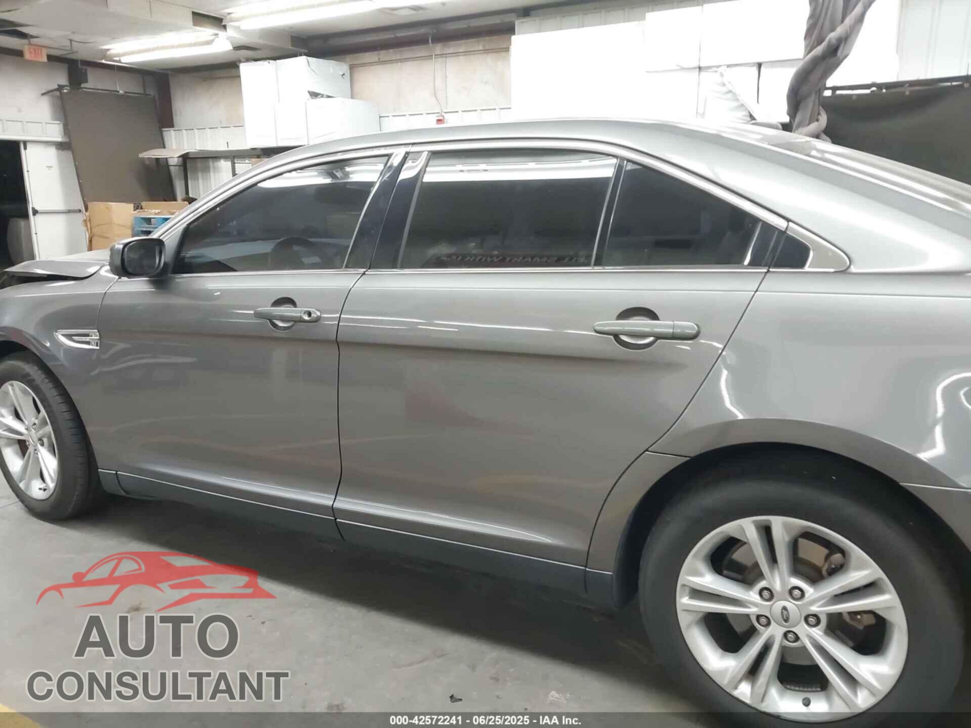 FORD TAURUS 2013 - 1FAHP2E87DG111995