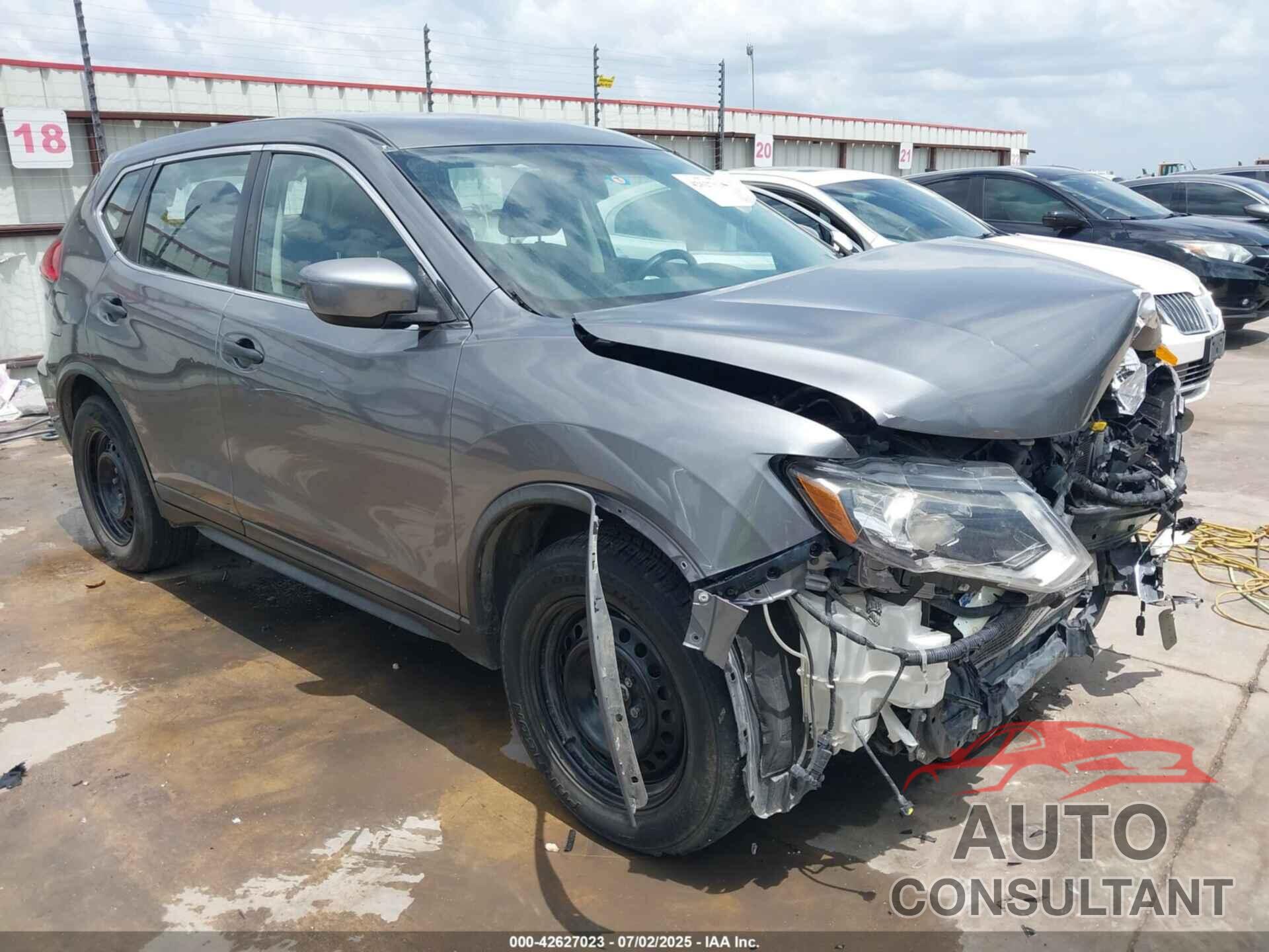 NISSAN ROGUE 2017 - KNMAT2MT5HP555976