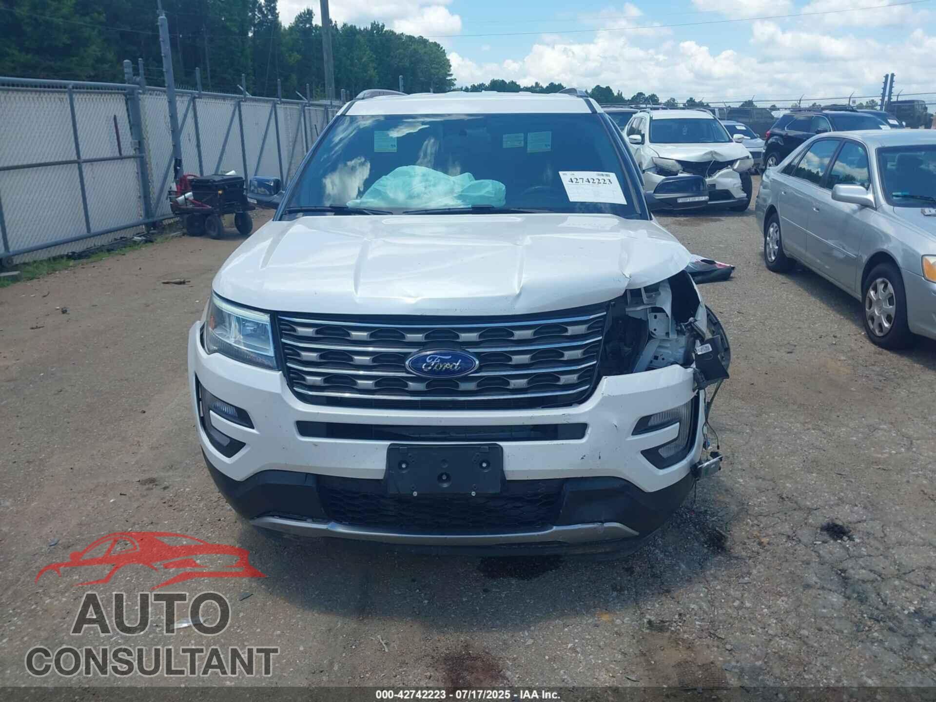 FORD EXPLORER 2017 - 1FM5K7D8XHGE19352