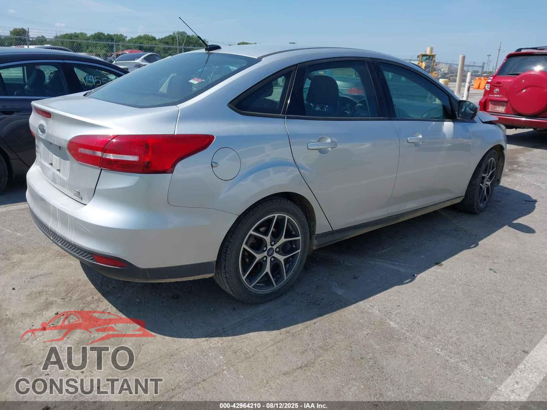FORD FOCUS 2017 - 1FADP3FE2HL236103