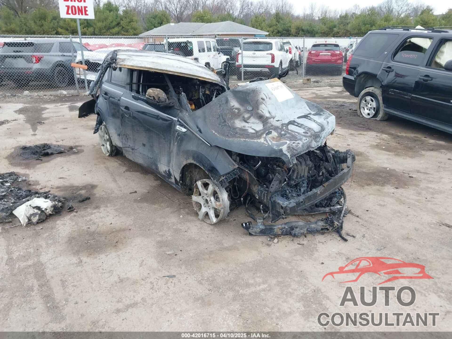 KIA SOUL 2016 - KNDJN2A29G7307573