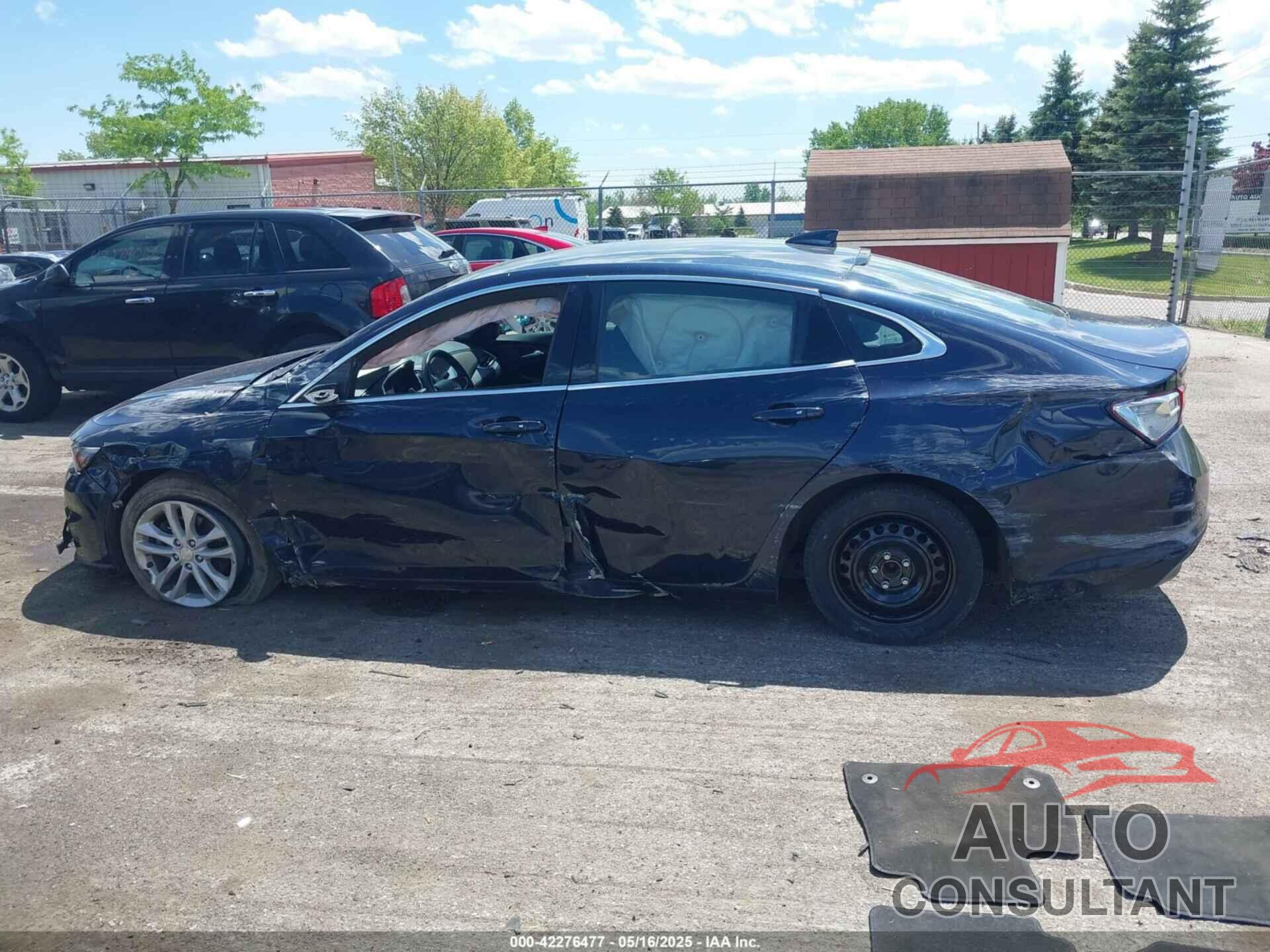 CHEVROLET MALIBU 2017 - 1G1ZE5STXHF197046