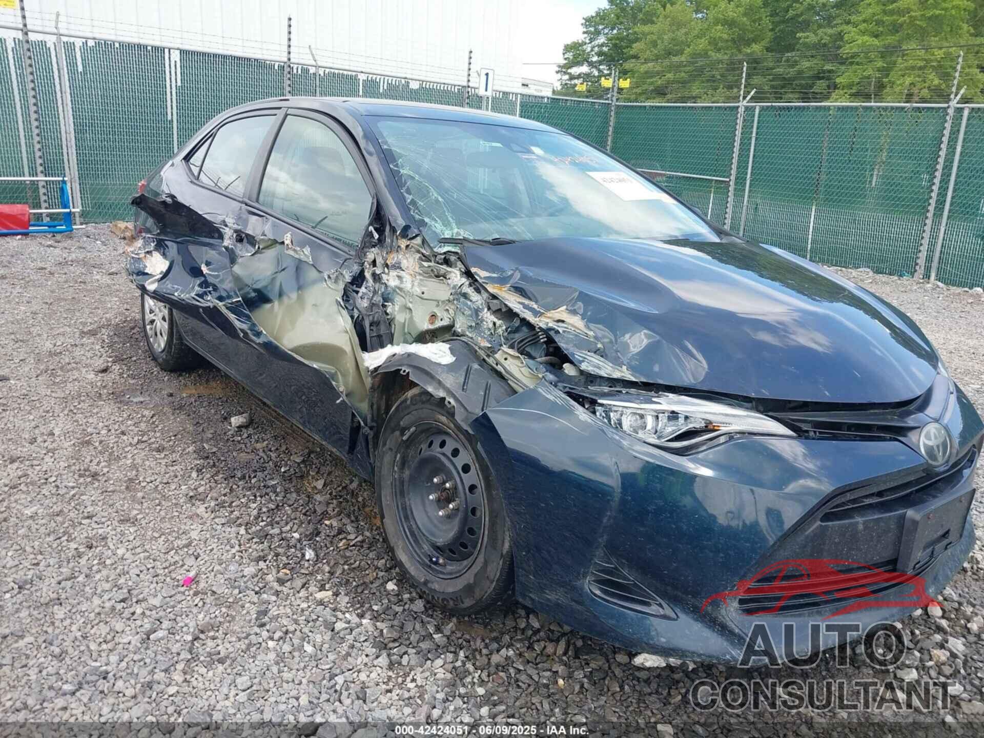 TOYOTA COROLLA 2019 - 2T1BURHE2KC134275