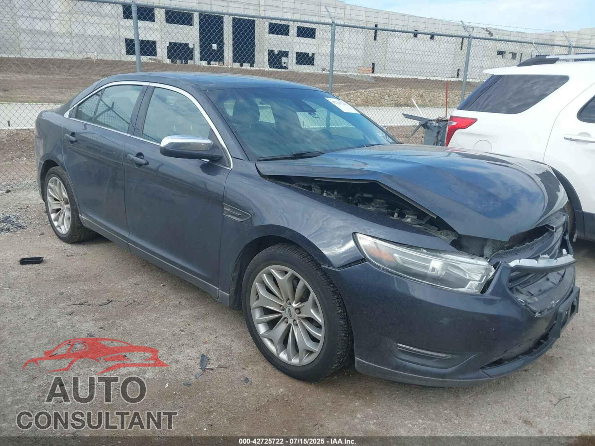 FORD TAURUS 2017 - 1FAHP2F81HG104237
