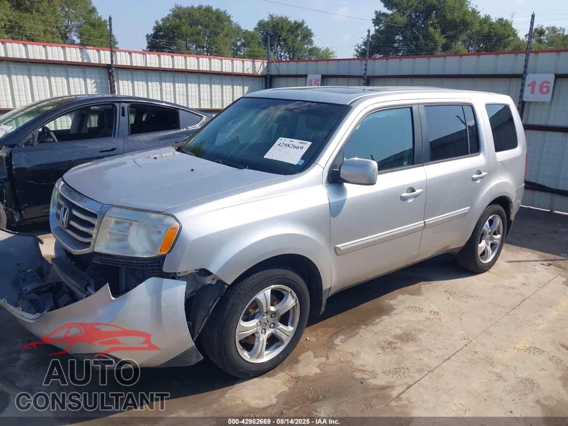 HONDA PILOT 2012 - 5FNYF3H6XCB032178