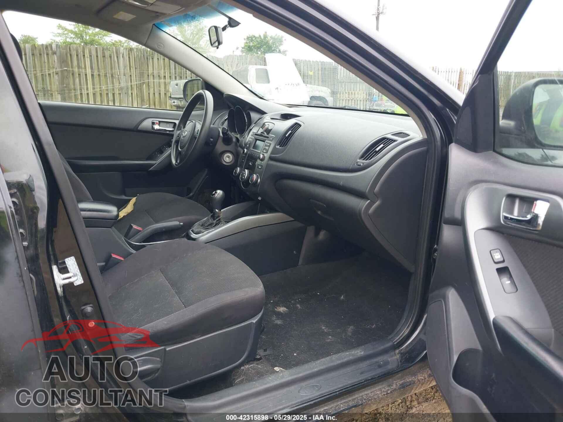 KIA FORTE 2013 - KNAFU4A20D5739476
