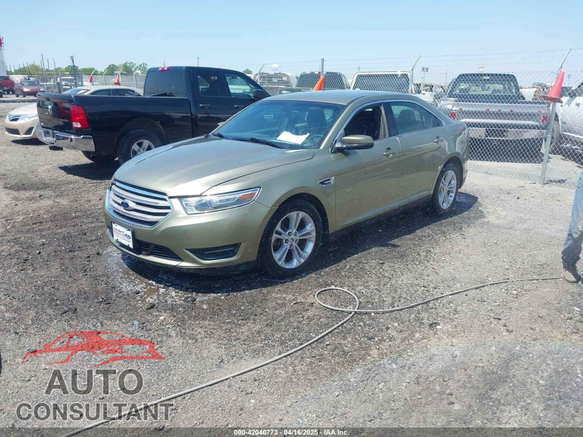 FORD TAURUS 2013 - 1FAHP2E88DG105557