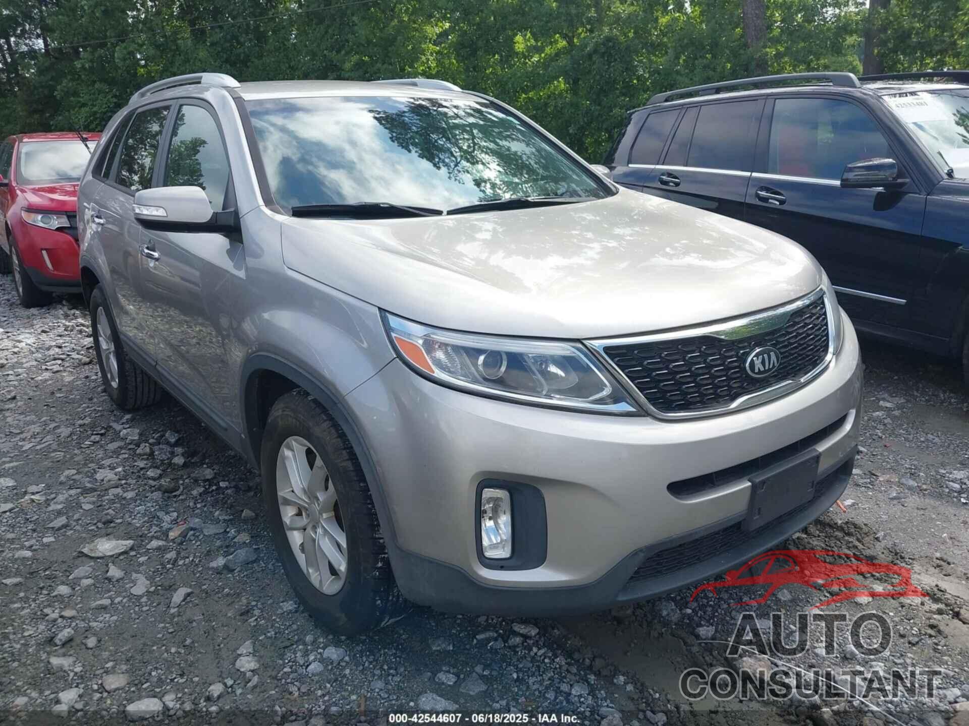 KIA SORENTO 2014 - 5XYKT3A6XEG531826