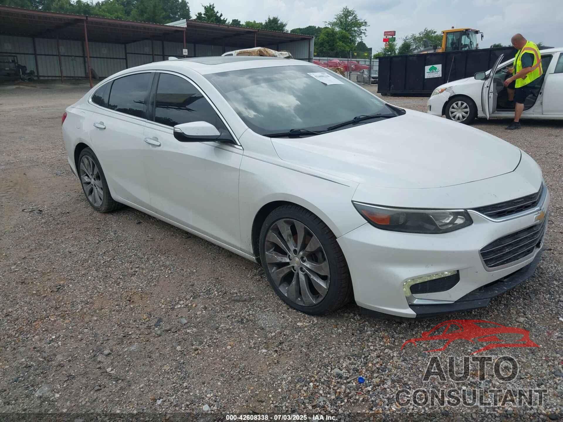 CHEVROLET MALIBU 2017 - 1G1ZH5SX8HF138670