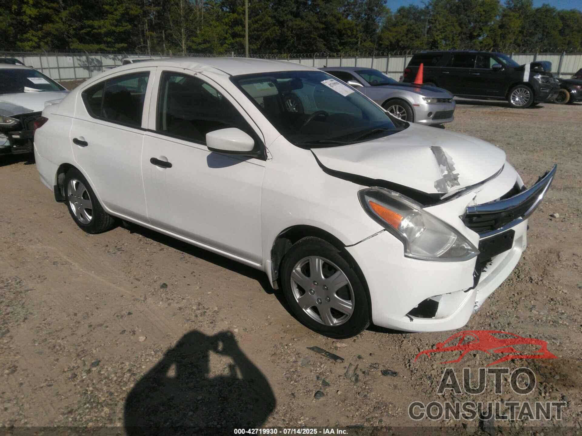 NISSAN VERSA 2018 - 3N1CN7AP5JL803543