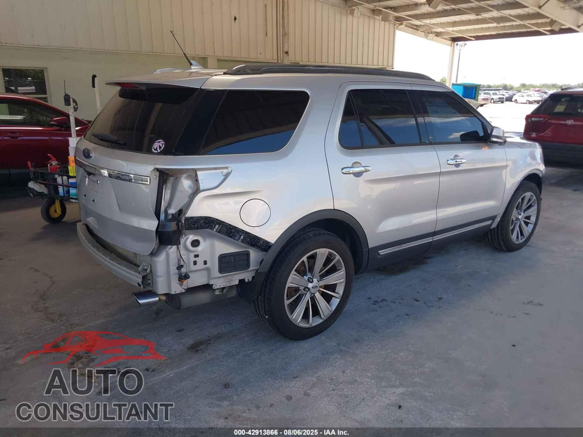 FORD EXPLORER 2018 - 1FM5K7F87JGB33042