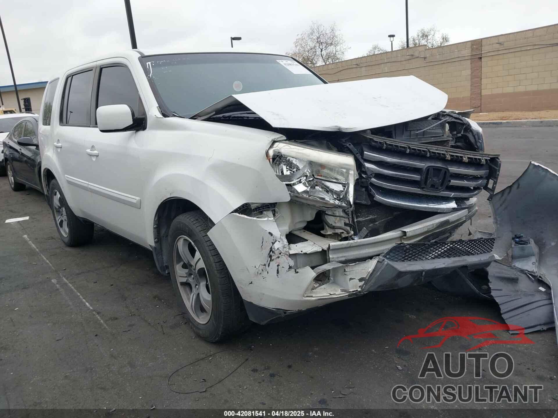 HONDA PILOT 2015 - 5FNYF3H31FB005140