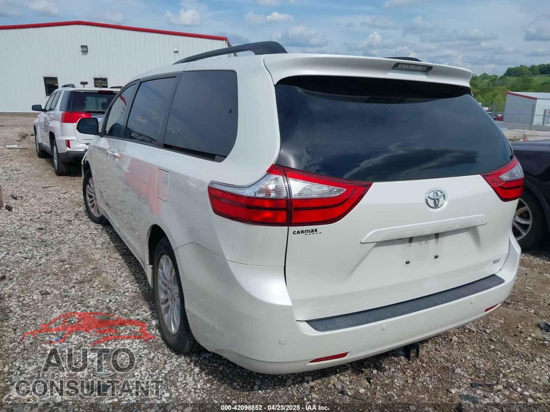 TOYOTA SIENNA 2017 - 5TDYZ3DC1HS829344