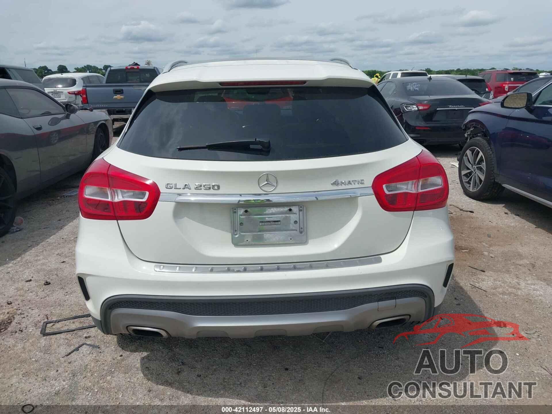 MERCEDES-BENZ GLA 250 2015 - WDCTG4GB6FJ075399