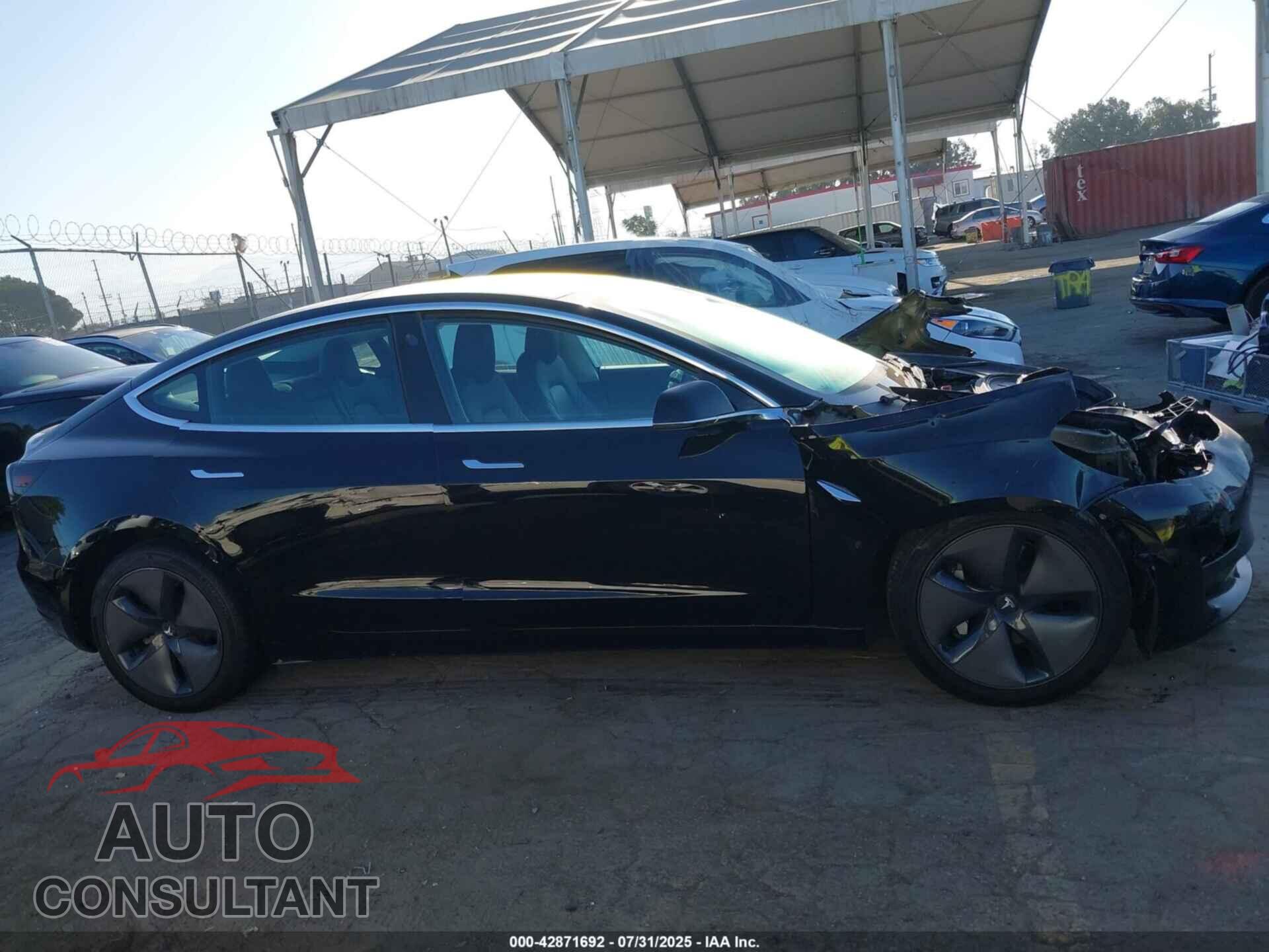 TESLA MODEL 3 2019 - 5YJ3E1EA5KF324572