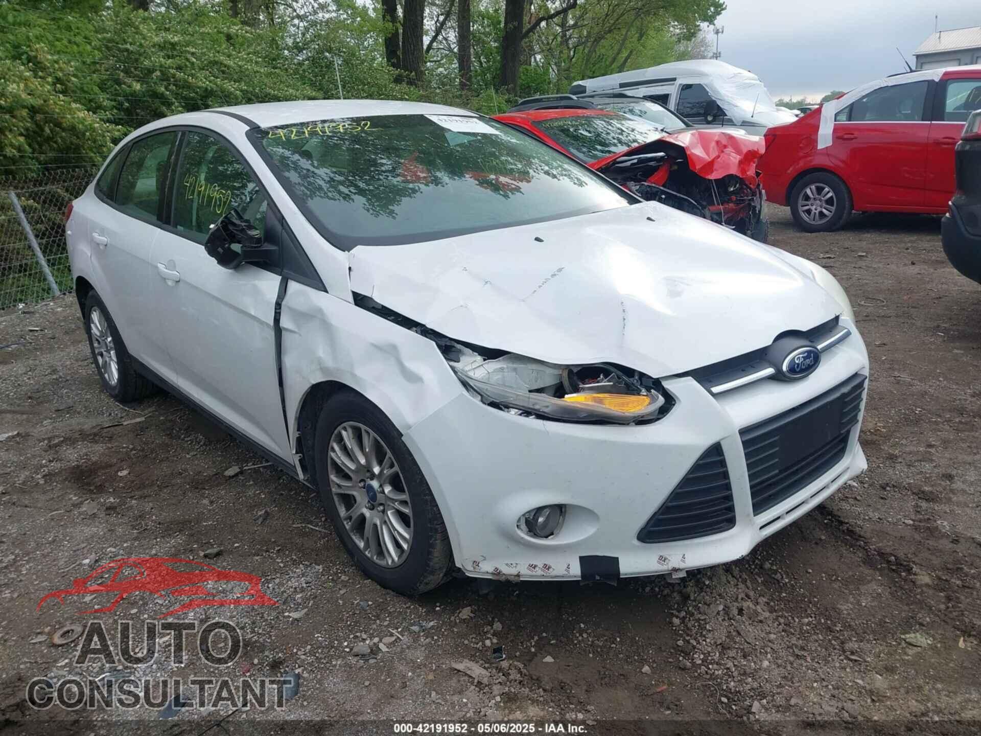 FORD FOCUS 2012 - 1FAHP3F23CL397771