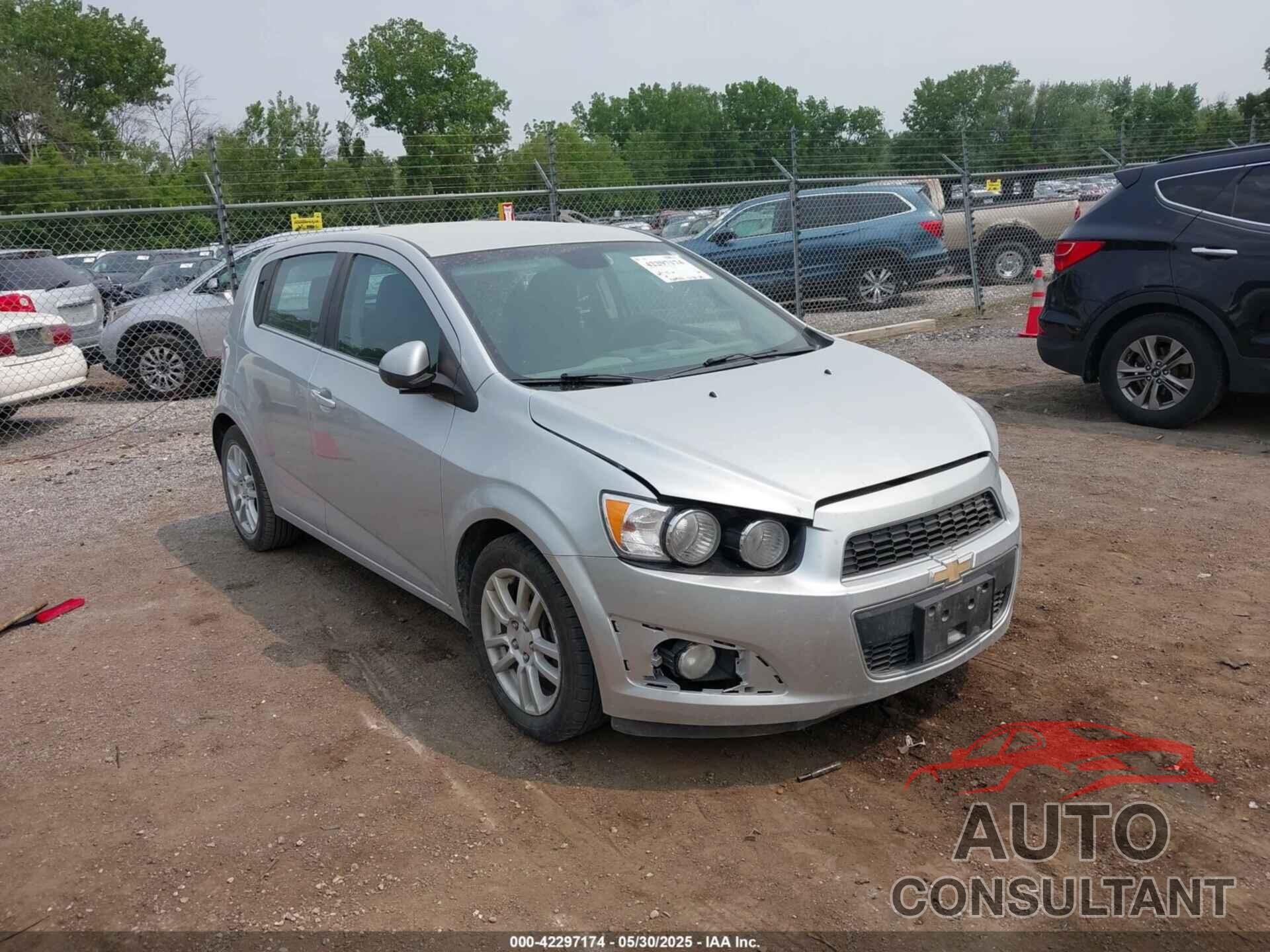 CHEVROLET SONIC 2013 - 1G1JC6SHXD4153543