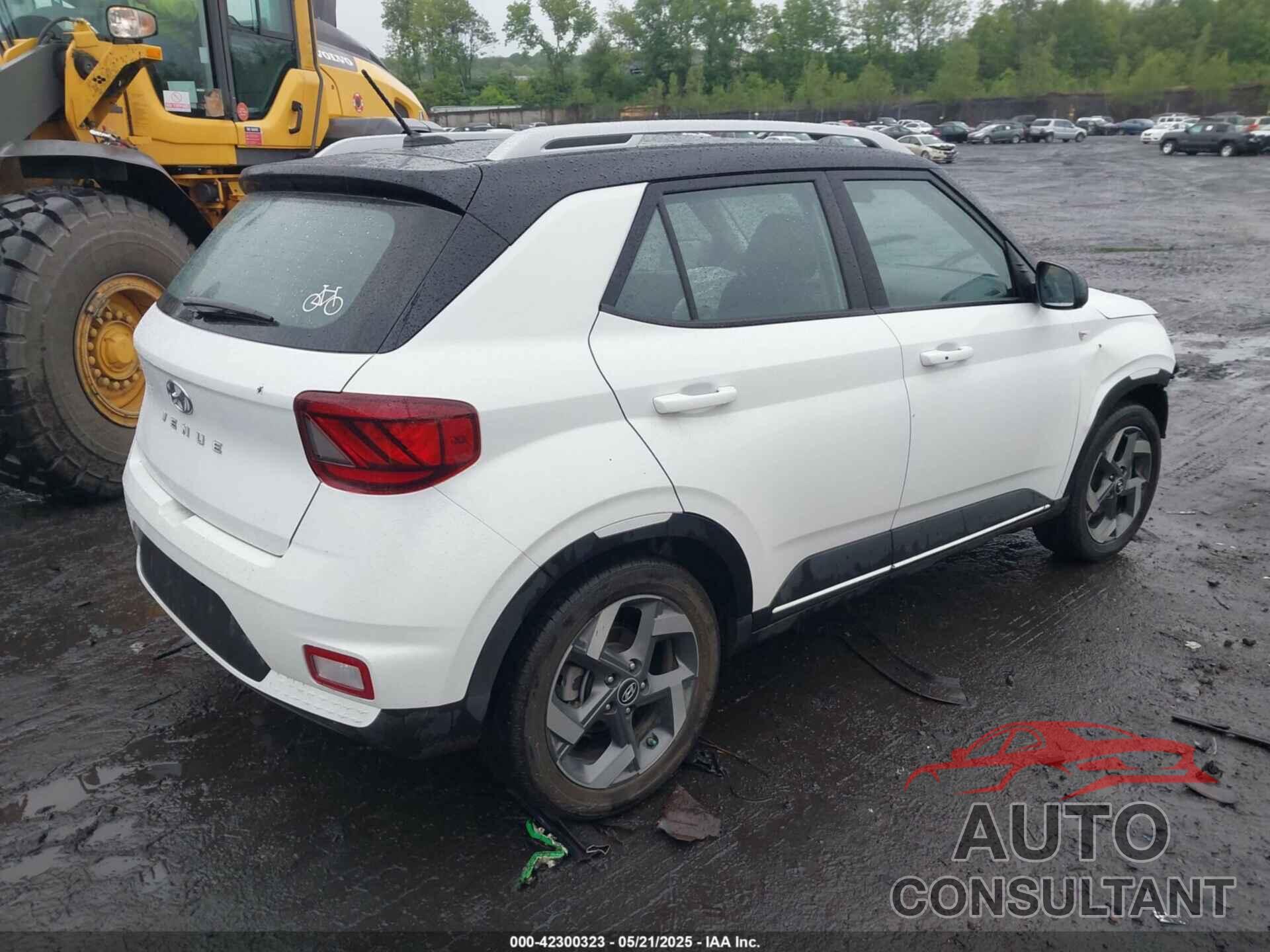 HYUNDAI VENUE 2024 - KMHRC8A33RU327628