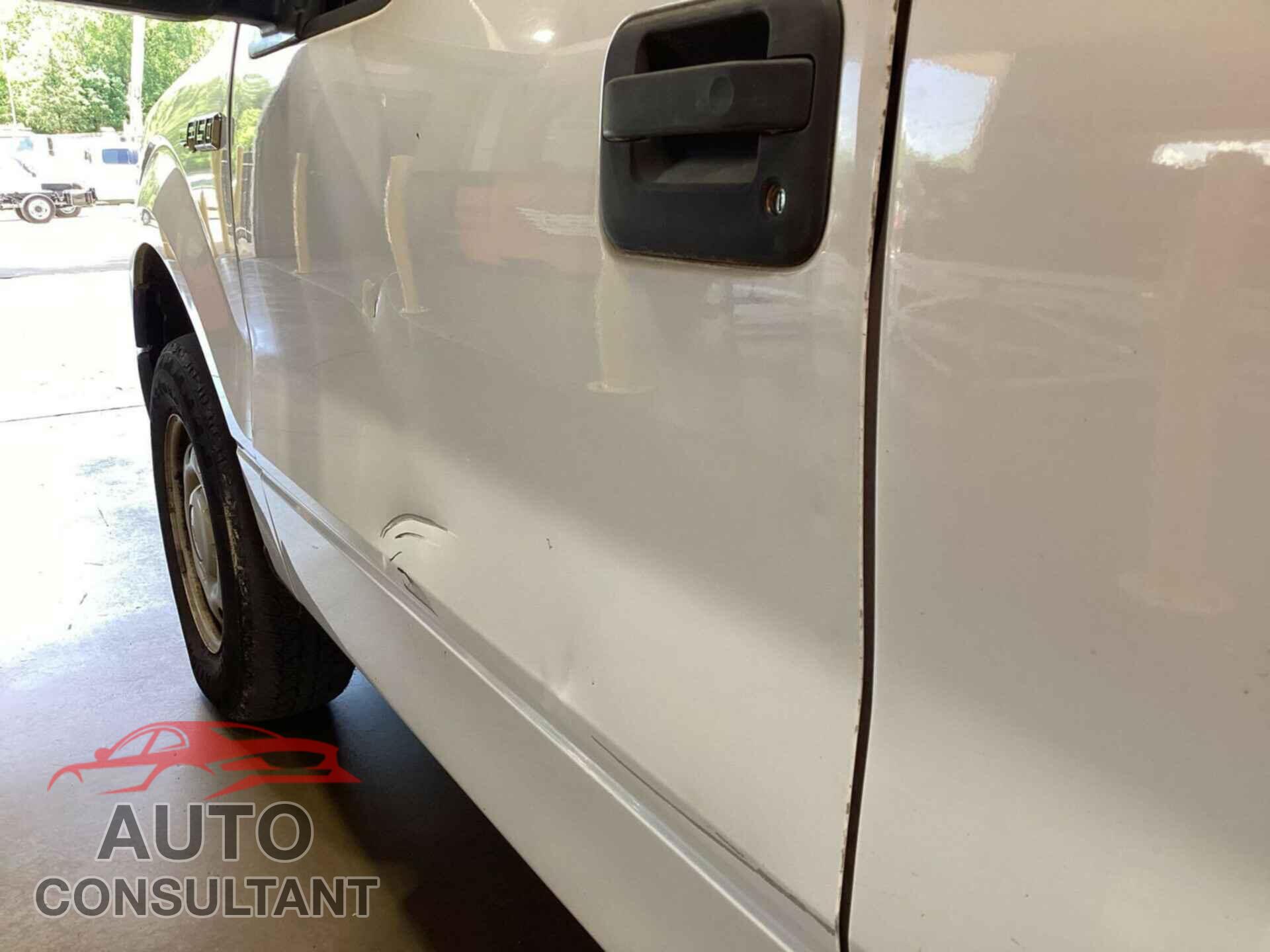 FORD F150 2011 - 1FTMF1CM4BKD53689