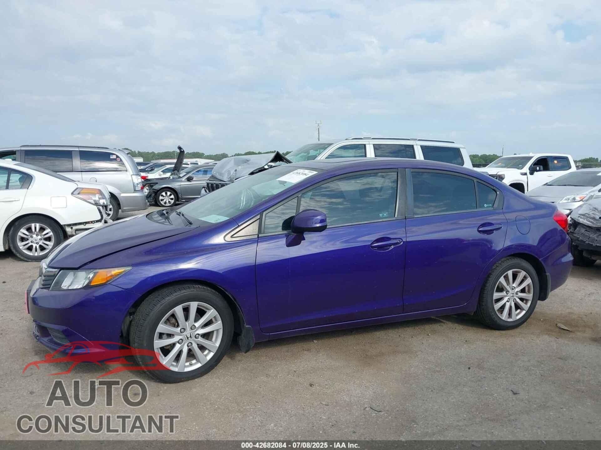 HONDA CIVIC 2012 - 2HGFB2F94CH541852