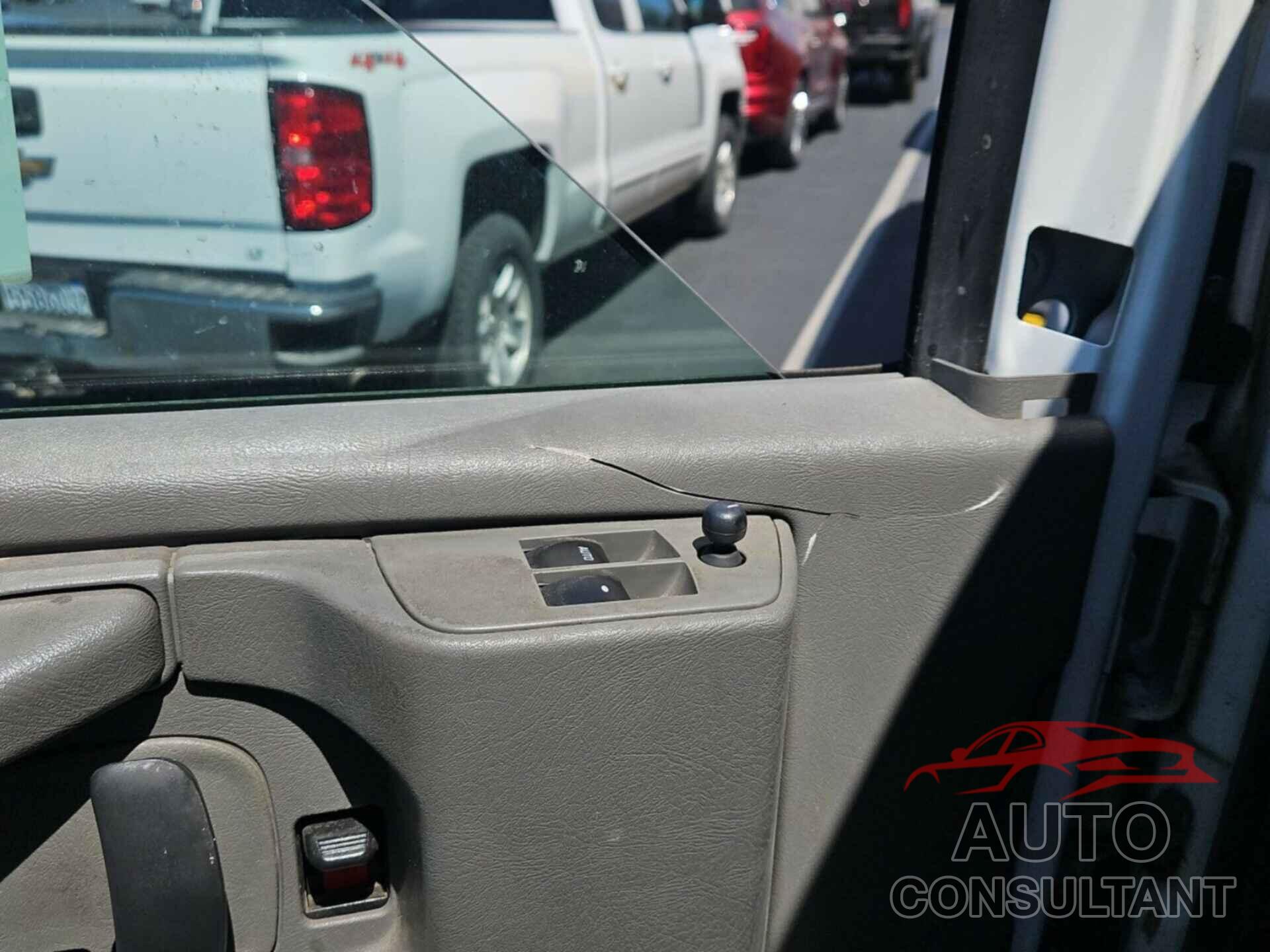 CHEVROLET EXPRESS 2500 2012 - 1GCWGFCA8C1179156