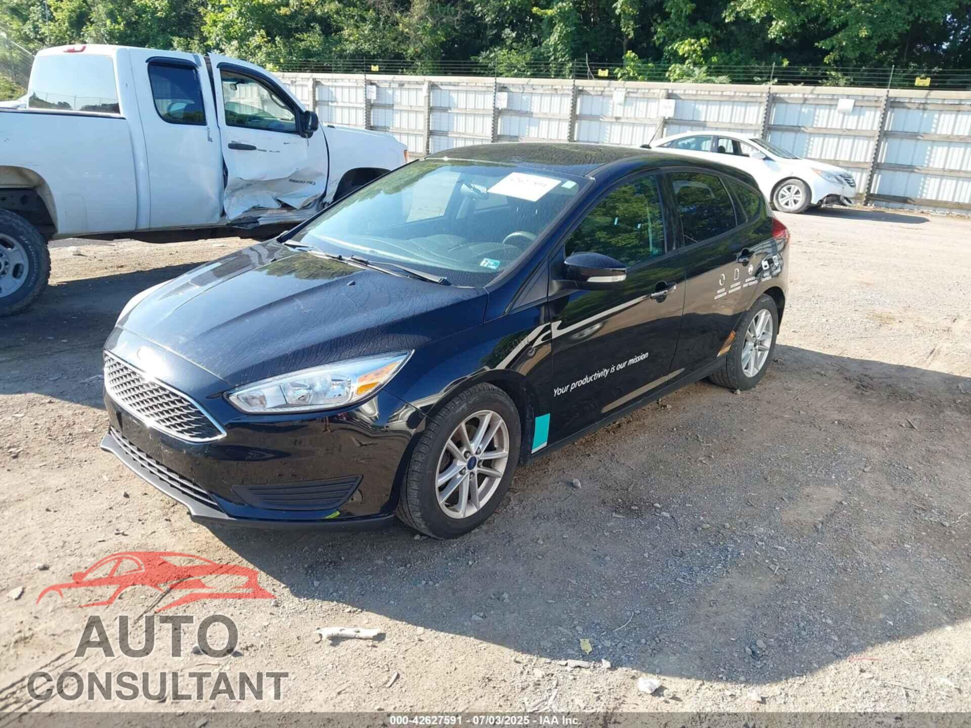 FORD FOCUS 2017 - 1FADP3K25HL300484