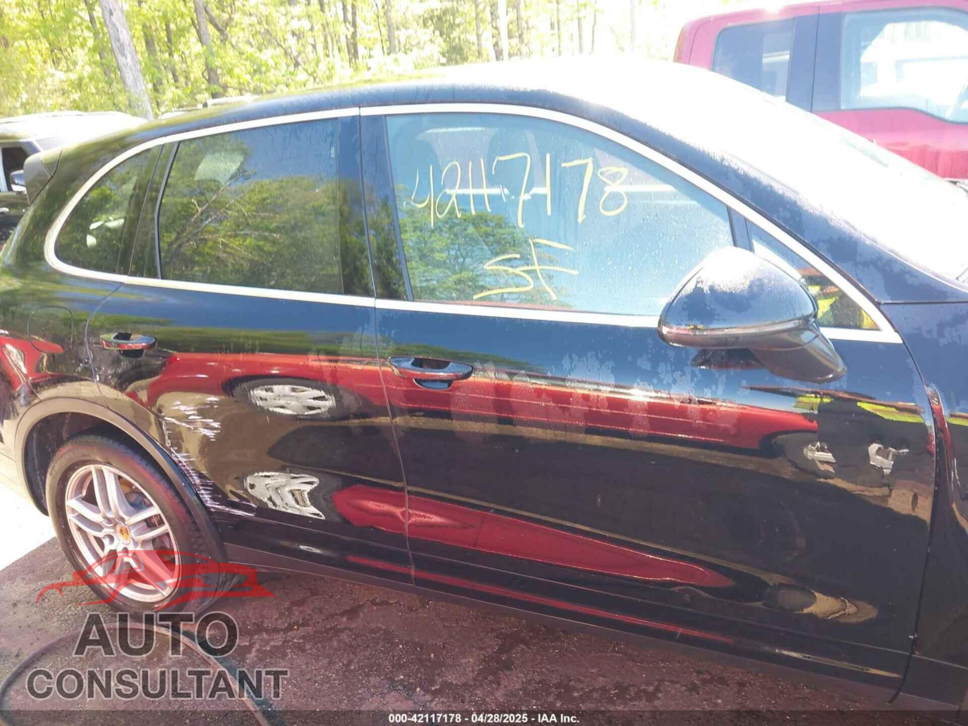 PORSCHE CAYENNE 2016 - WP1AA2A23GLA04144
