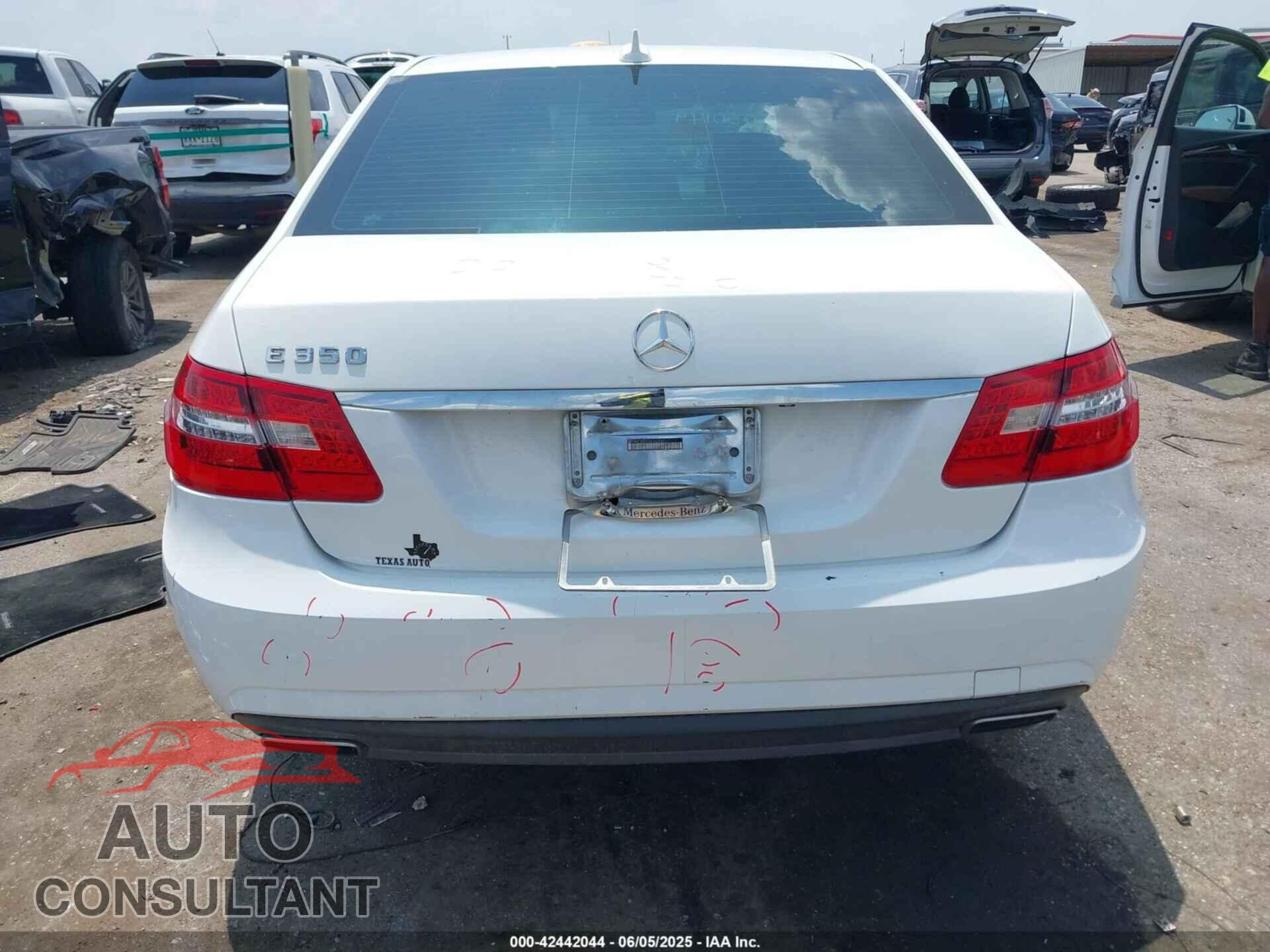 MERCEDES-BENZ E 350 2013 - WDDHF5KB2DA742547