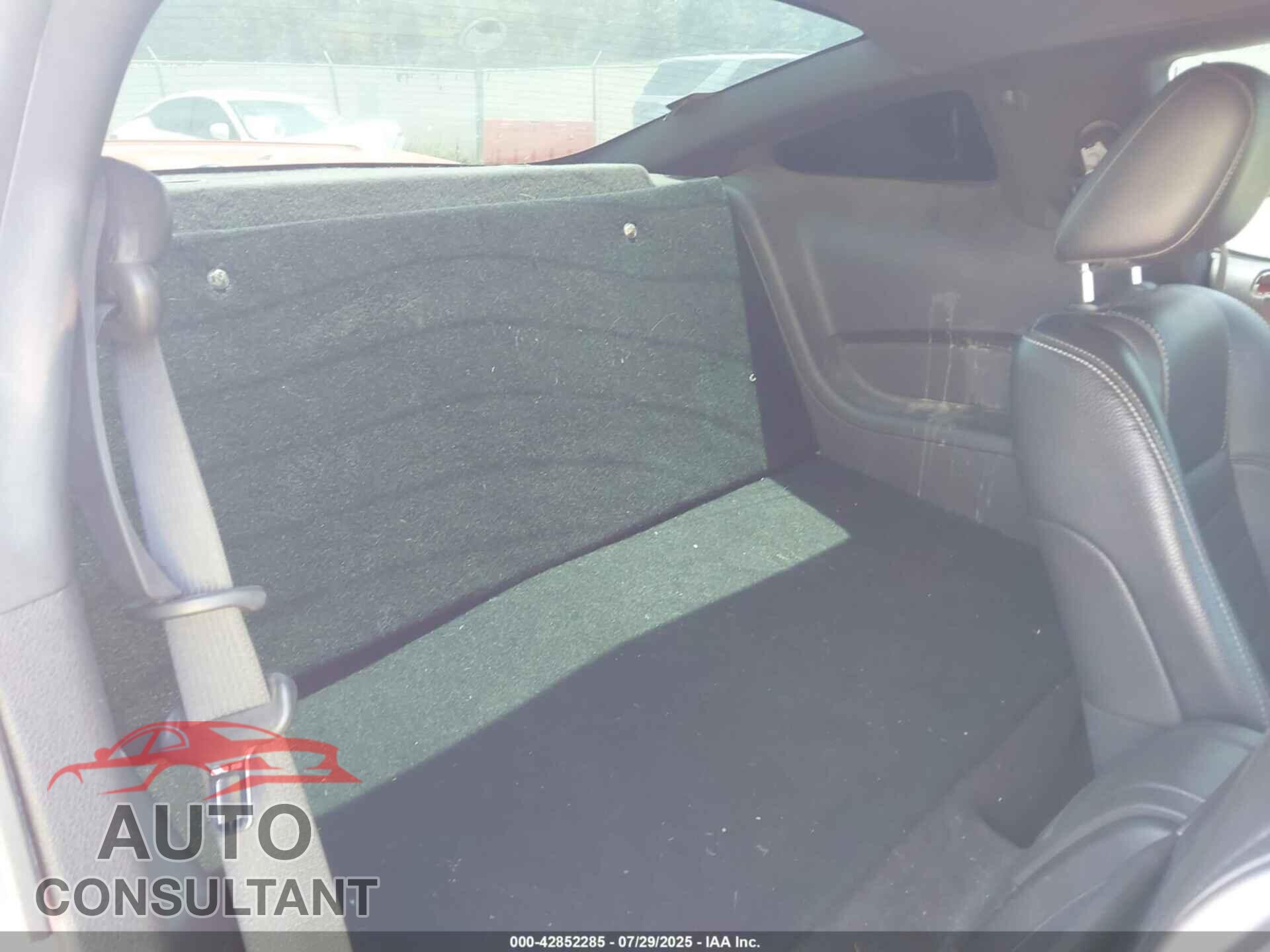 FORD MUSTANG 2011 - 1ZVBP8CF8B5123597