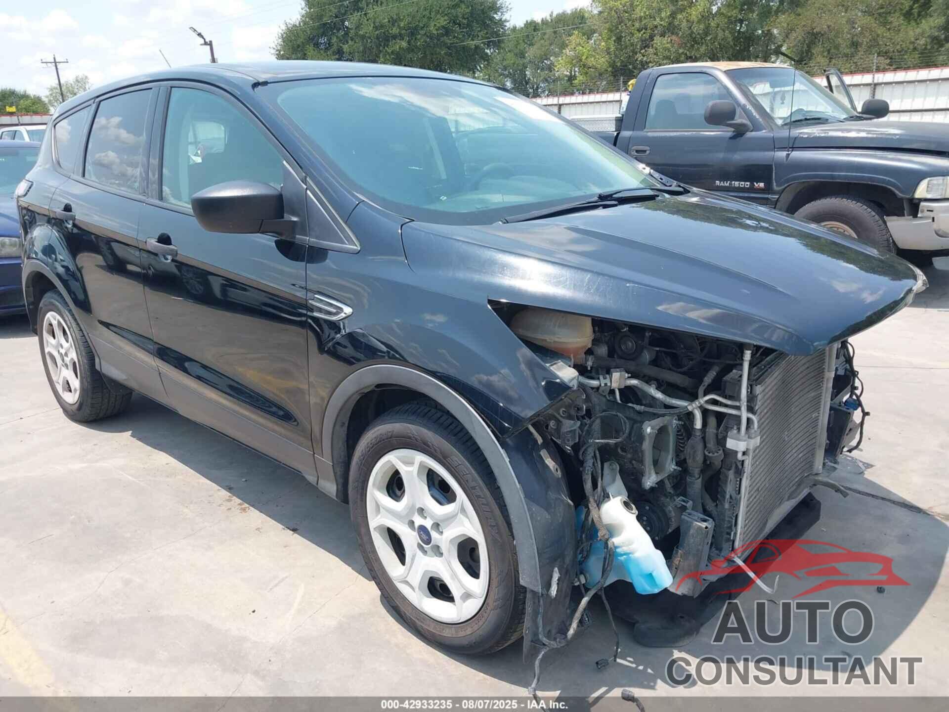 FORD ESCAPE 2018 - 1FMCU0F74JUC40115