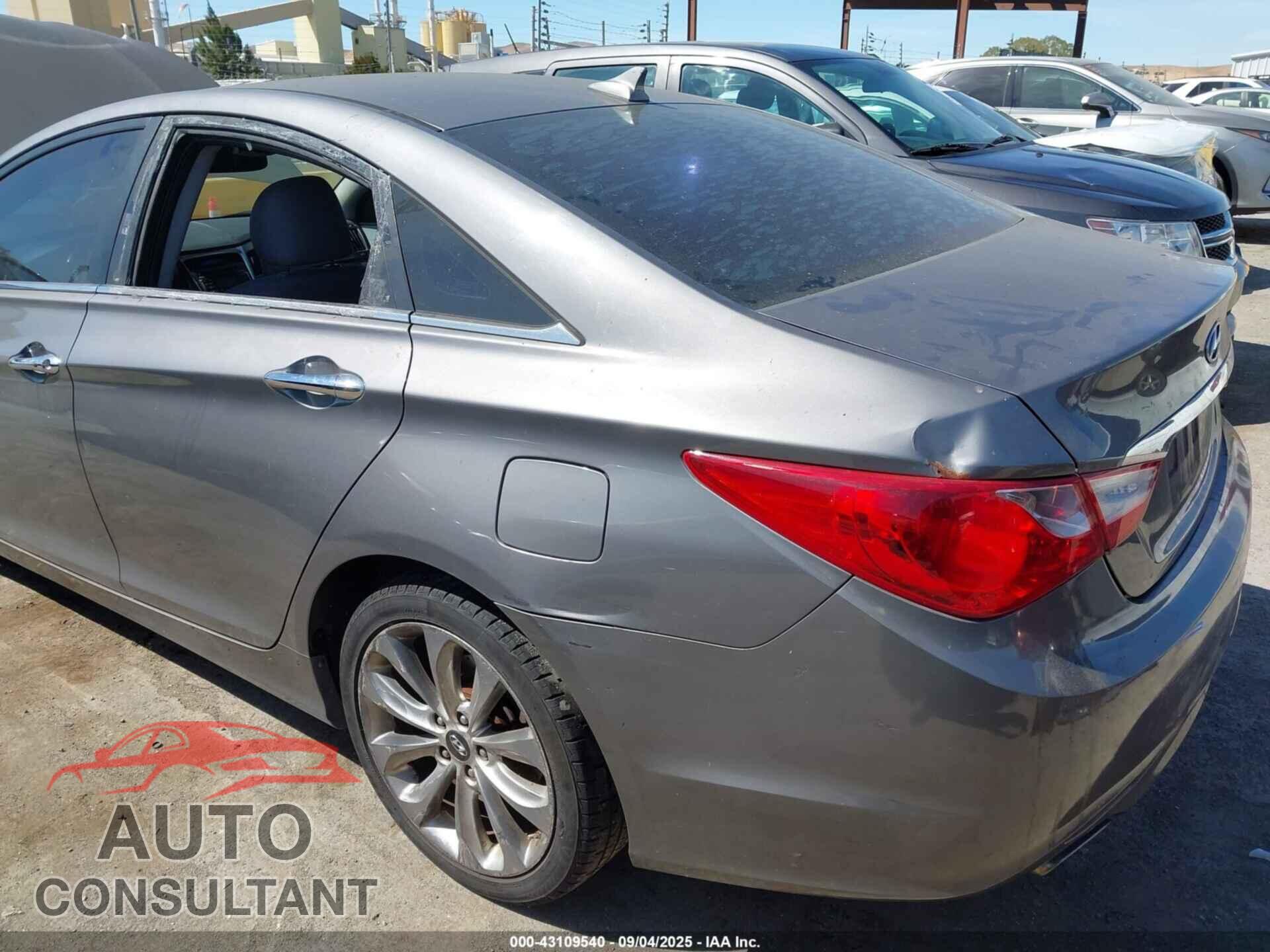 HYUNDAI SONATA 2011 - 5NPEC4AC2BH286145