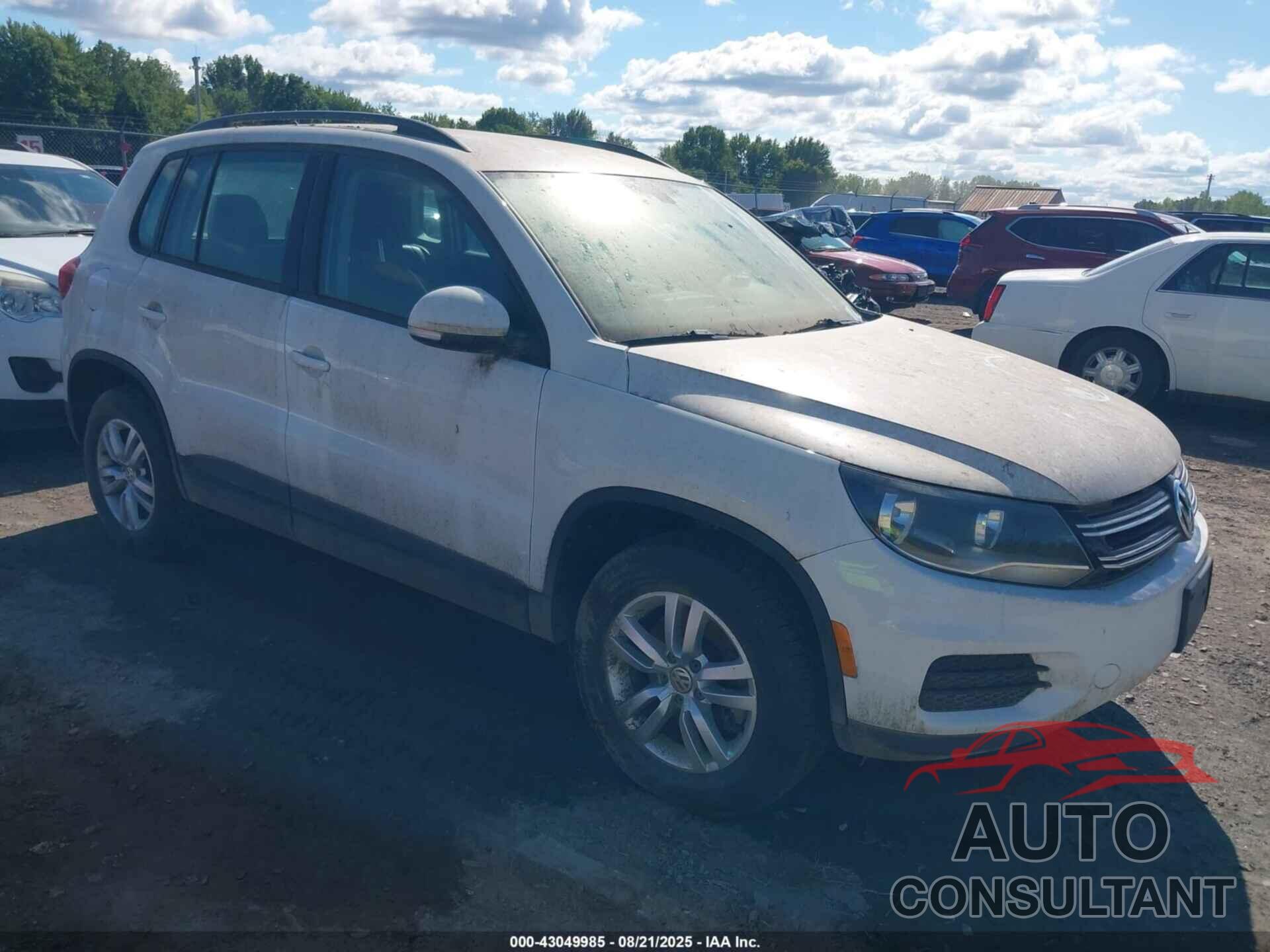 VOLKSWAGEN TIGUAN 2017 - WVGBV7AX6HK002071