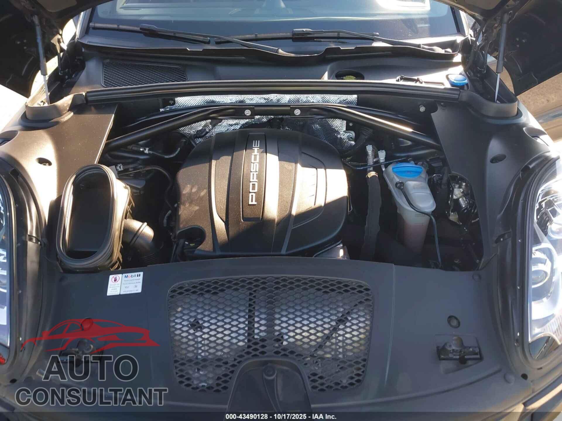 PORSCHE MACAN 2017 - WP1AA2A56HLB08834