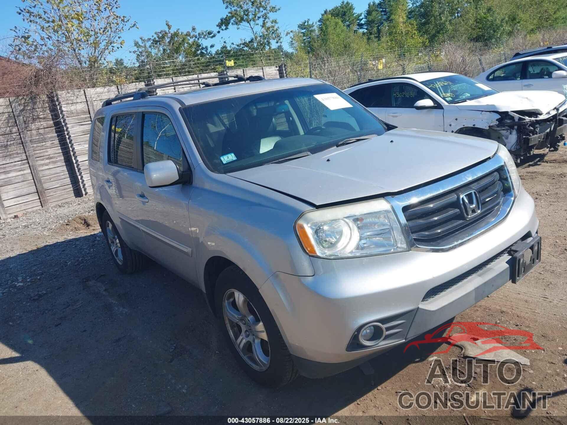 HONDA PILOT 2015 - 5FNYF4H52FB062647