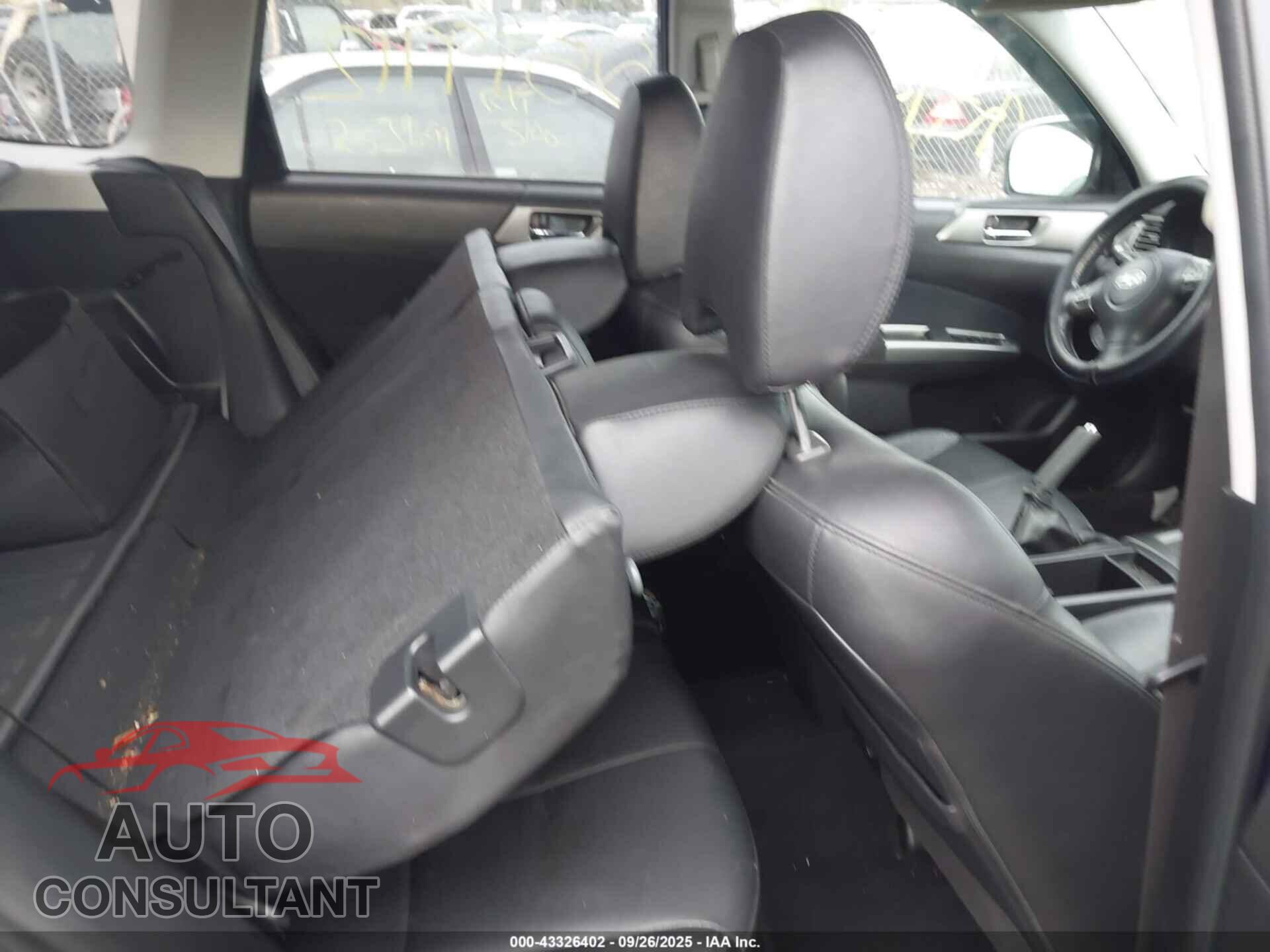 SUBARU FORESTER 2011 - JF2SHAEC4BH758844