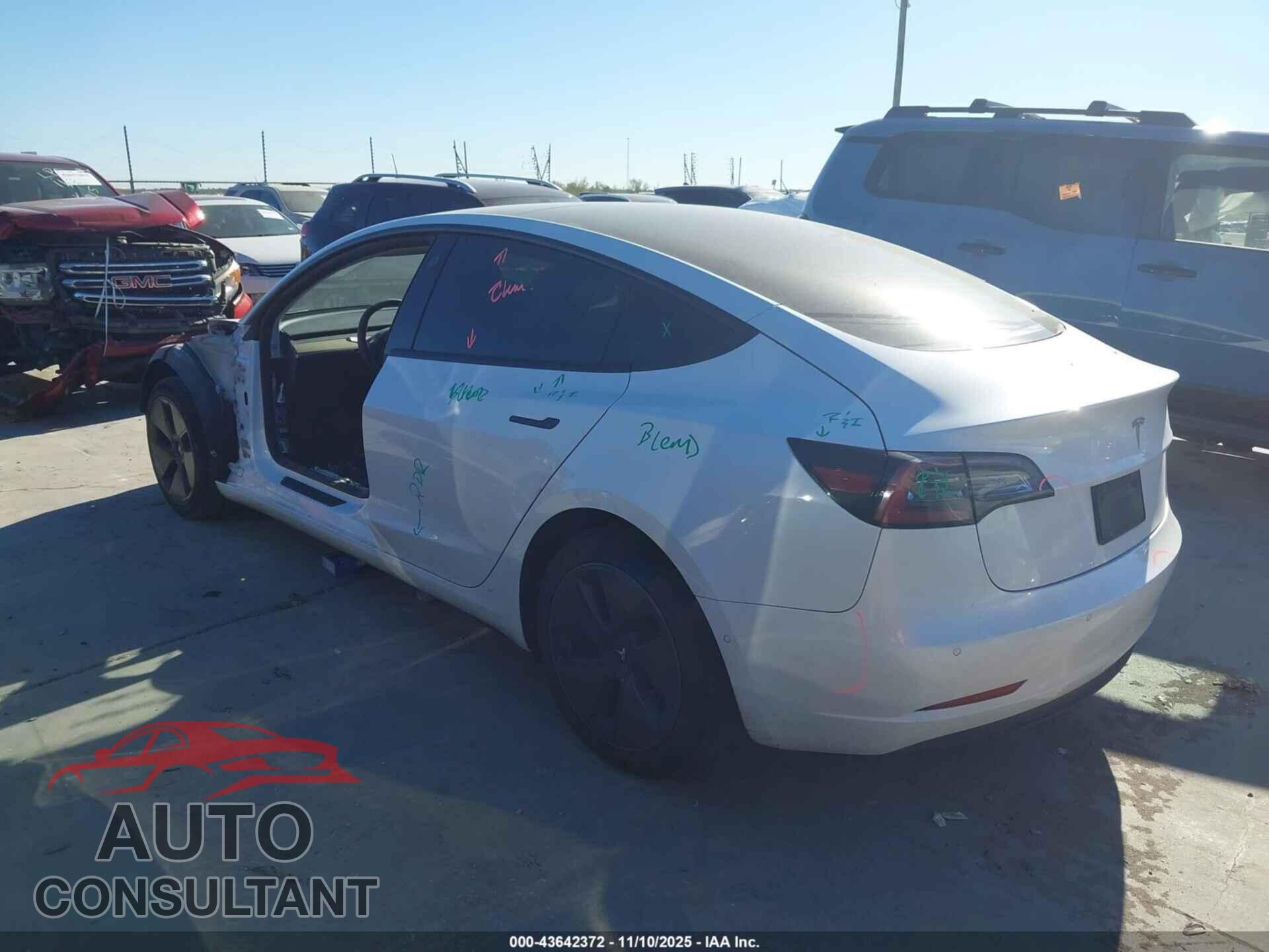 TESLA MODEL 3 2021 - 5YJ3E1EA8MF985581