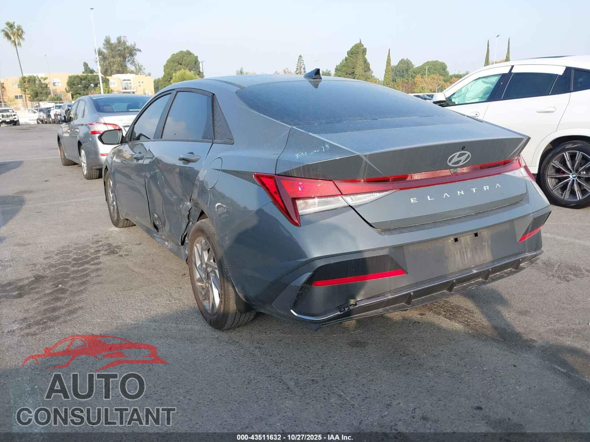 HYUNDAI ELANTRA 2024 - KMHLM4DG6RU808564