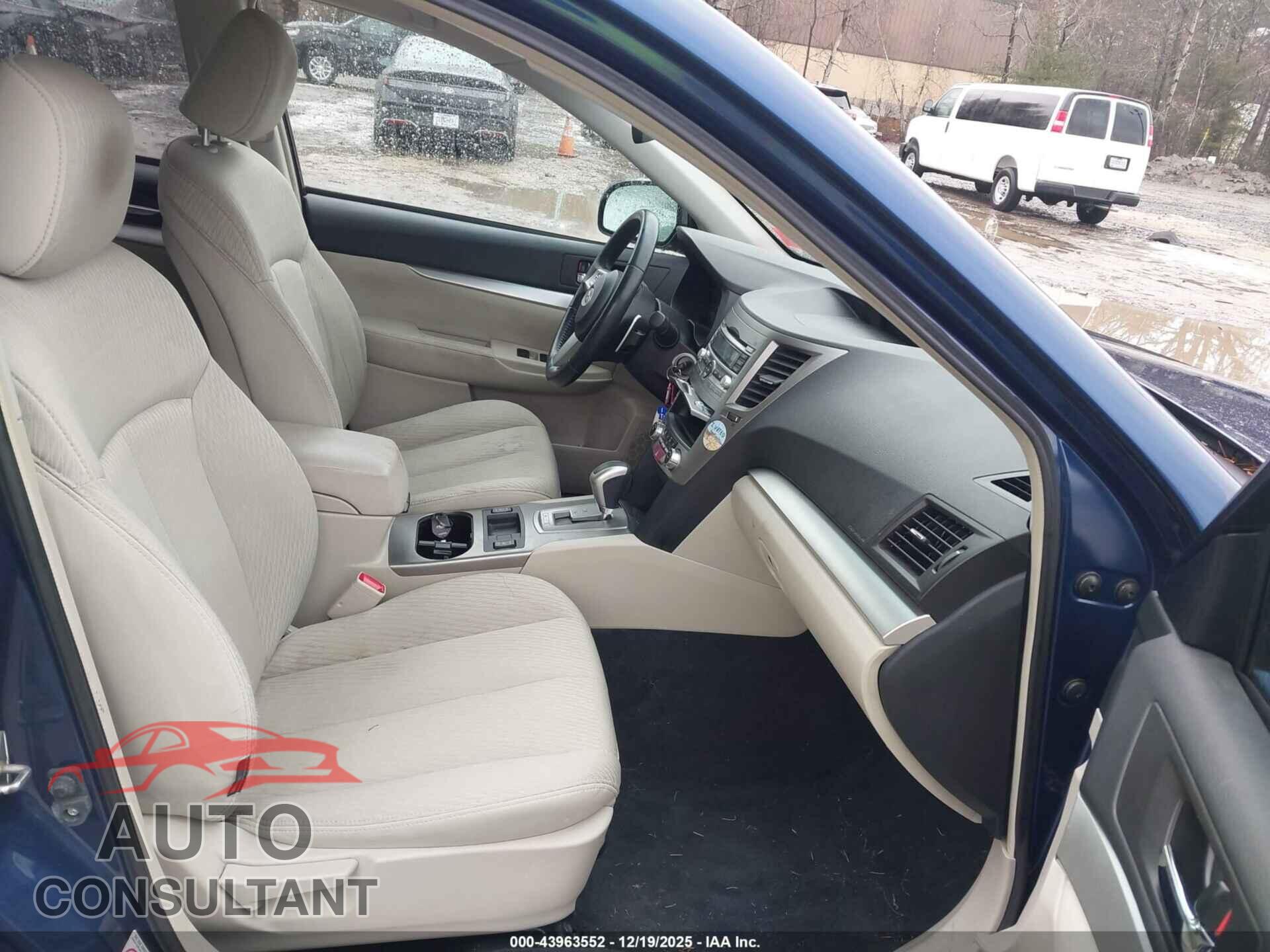 SUBARU OUTBACK 2011 - 4S4BRBCC4B3374107